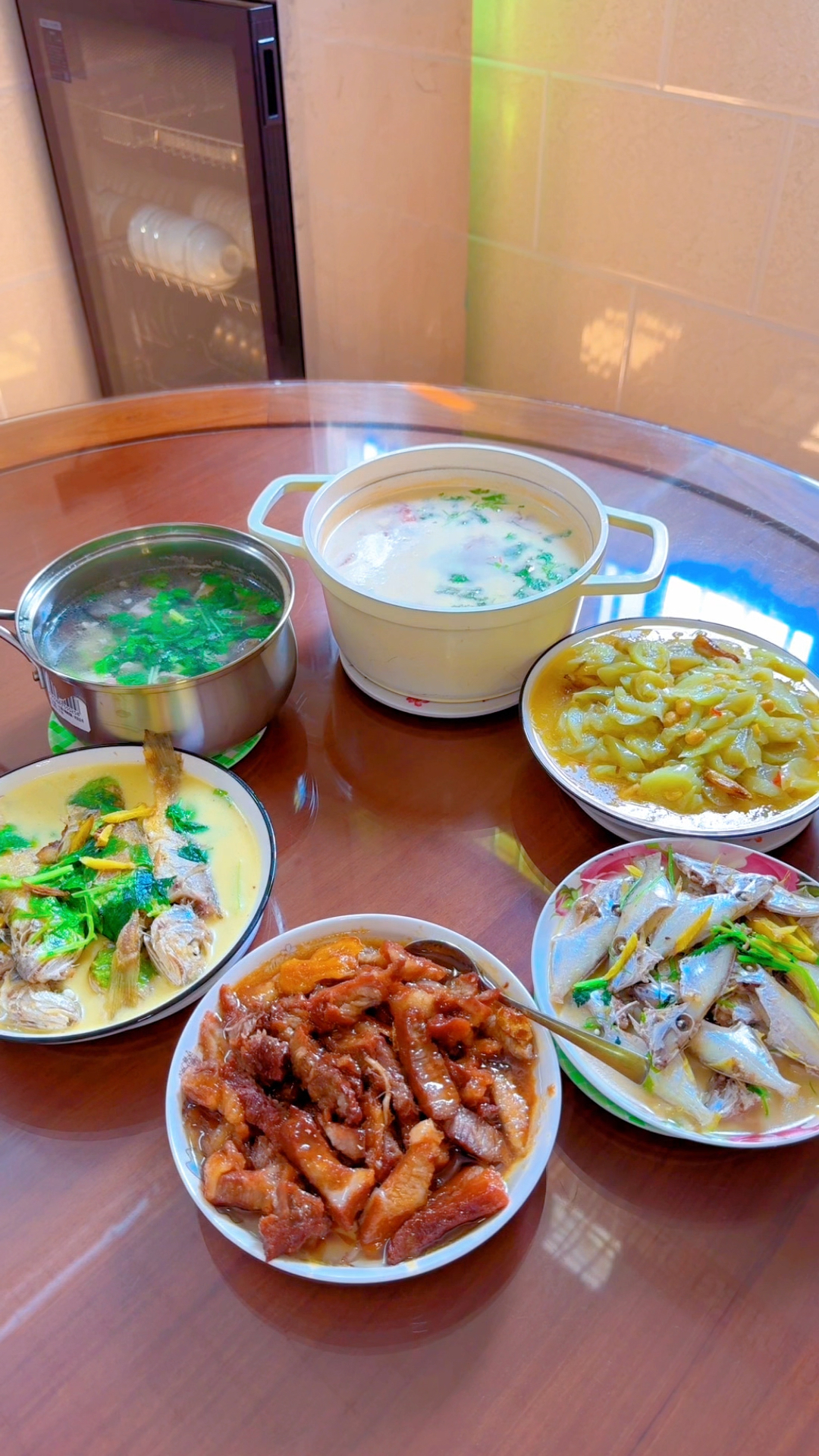 潮汕人的午餐:汕头婆婆做的叉烧肉太费米饭了,每次上桌都不够吃