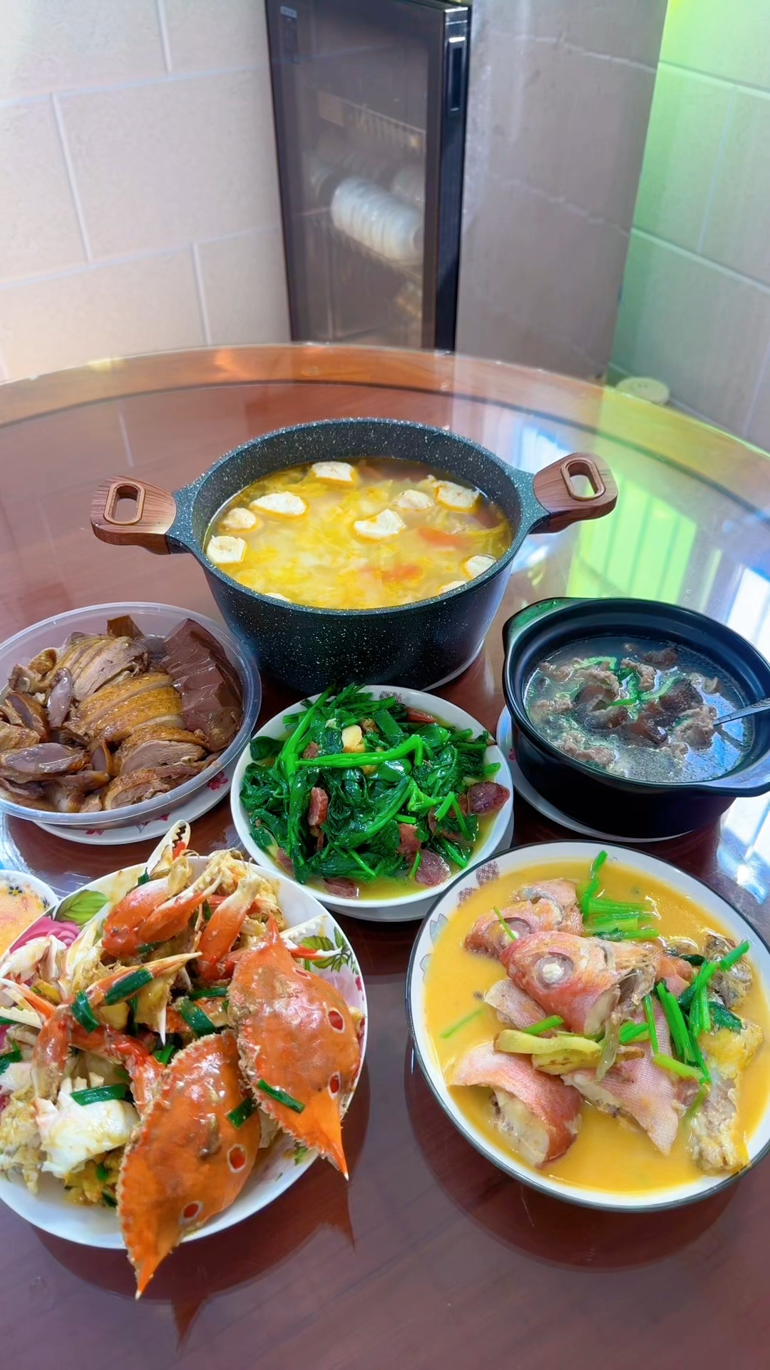 有个会做饭的潮汕婆婆，一桌子鲜到掉眉的家常菜，比饭店还好吃