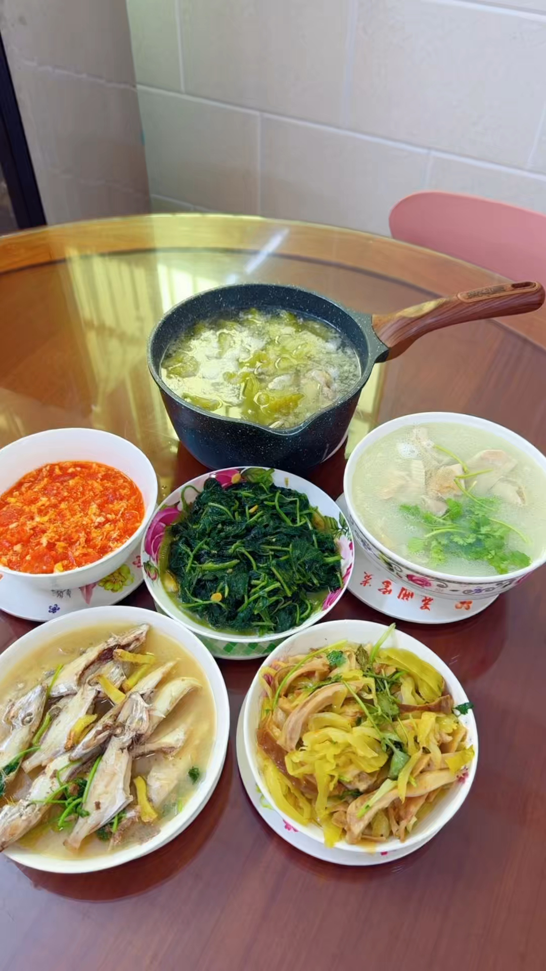 猪肚的吃法:胡椒汤暖胃,咸菜炒下饭,潮汕婆婆做的家常菜真香