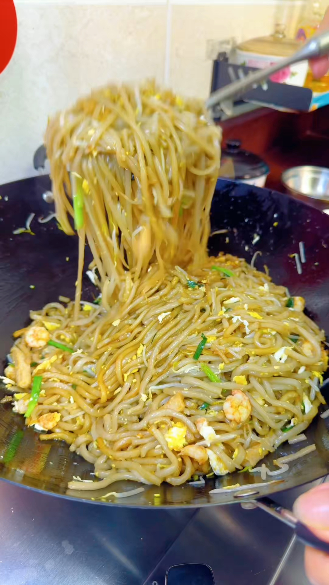 潮汕婆婆牌炒粉条:虾肉+肉饼+鸡蛋,香到孩子停不下嘴