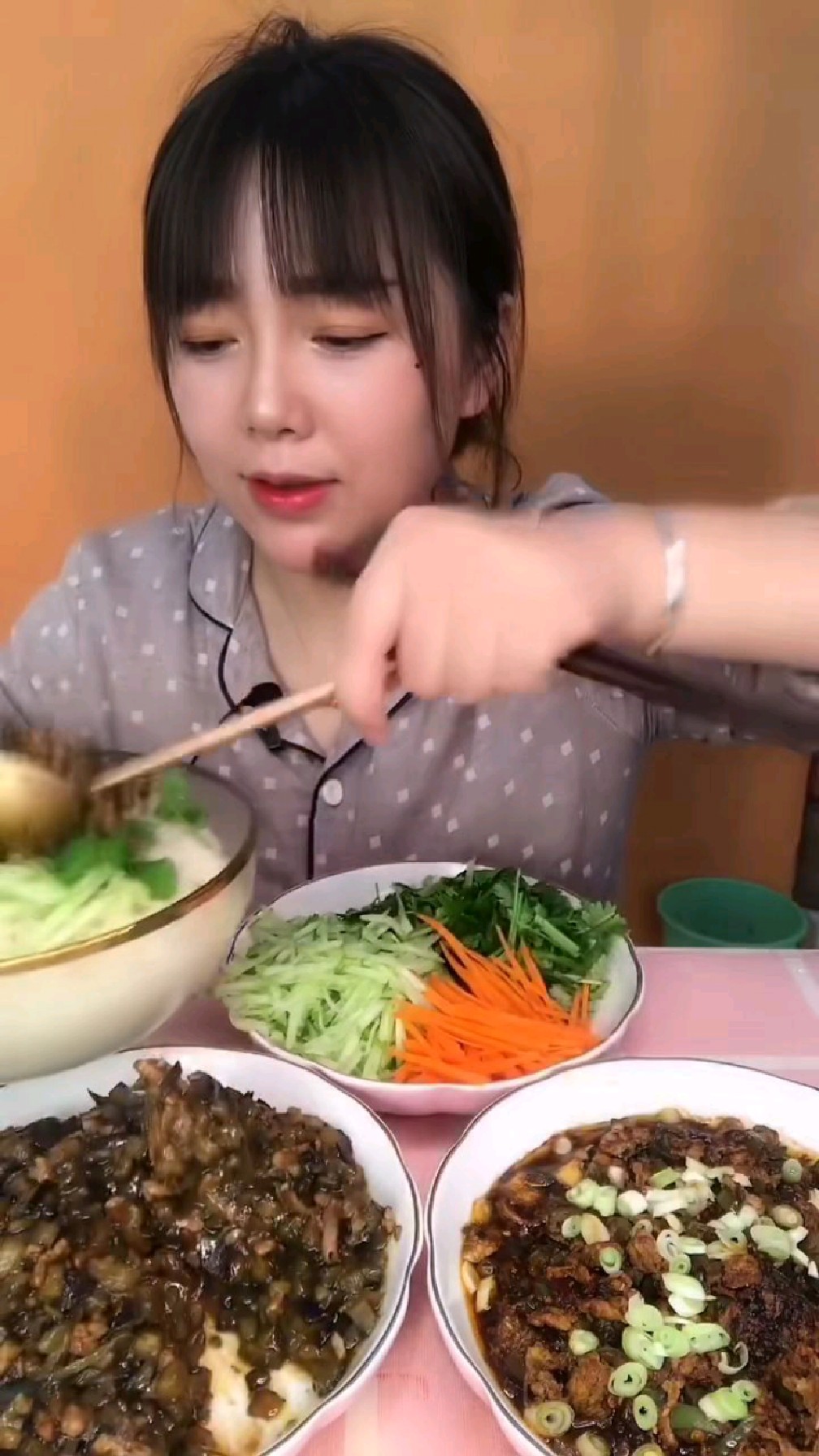 肉末茄子卤、鸡蛋酱