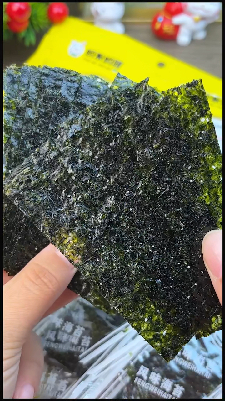 哟米哟咪岩烧海苔片孩子们的最爱!非油炸的,酥脆咸香好吃不上火