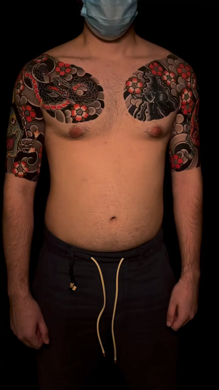 北京纹身/男生老传统半甲纹身