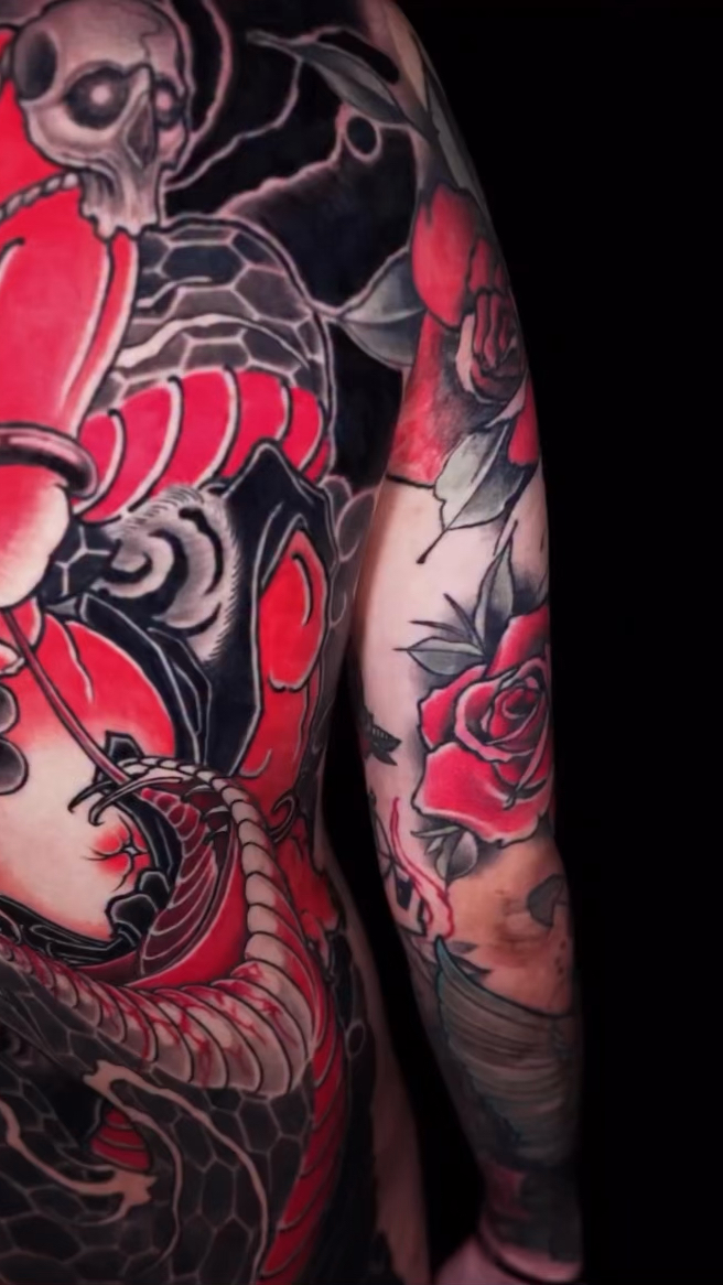 北京纹身/男生老传统满背纹身