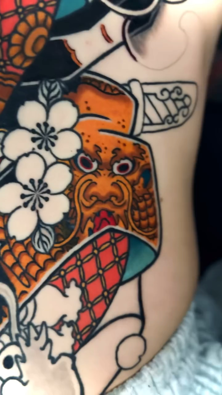 北京纹身/男生传统满背纹身
