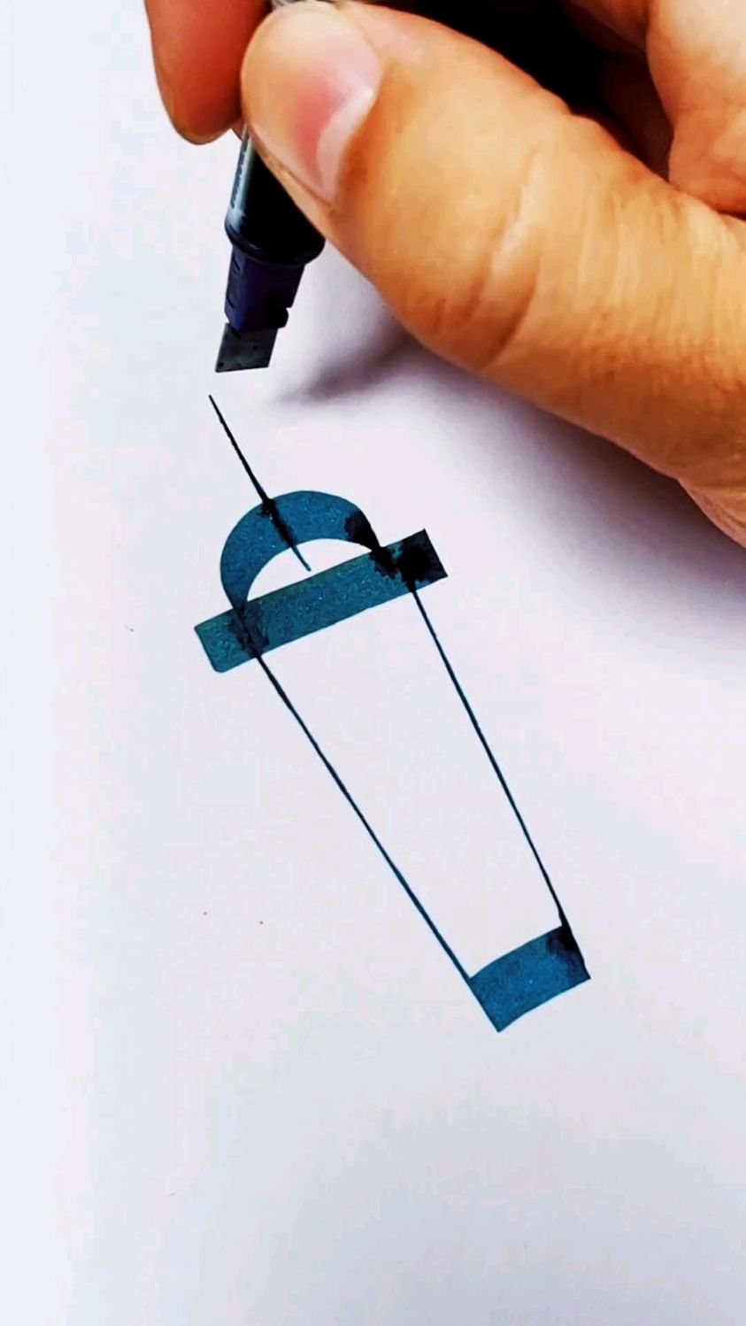 手绘一杯极简风格的奶茶