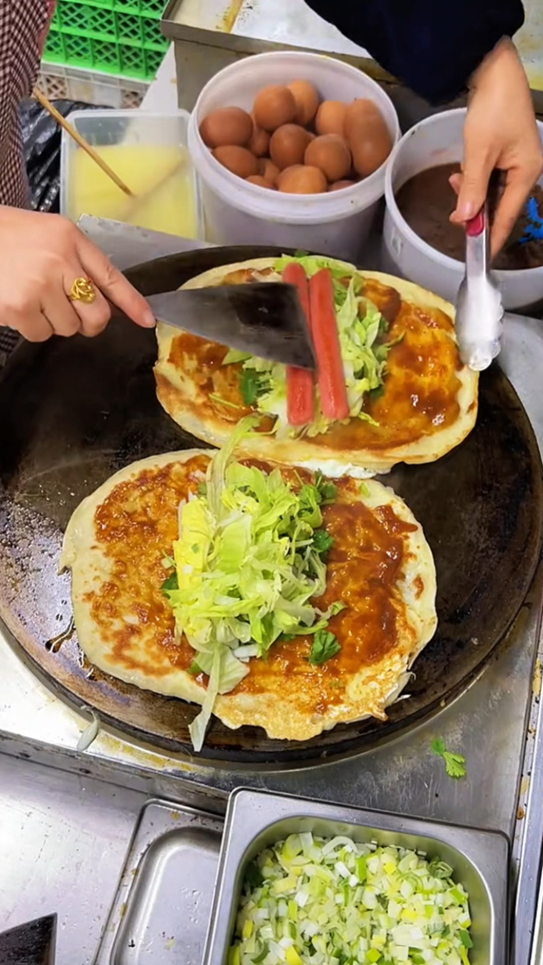 制作鸡蛋灌饼的方法