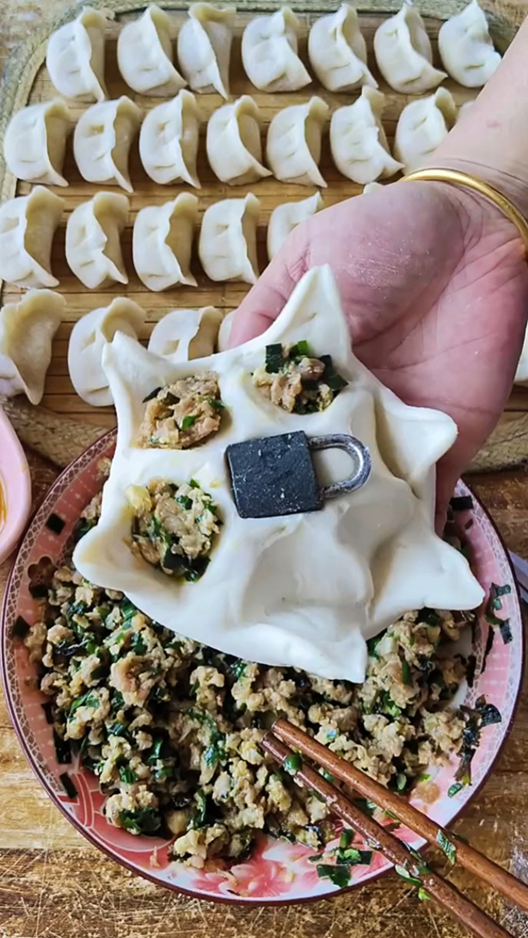 制作花样包子的做法
