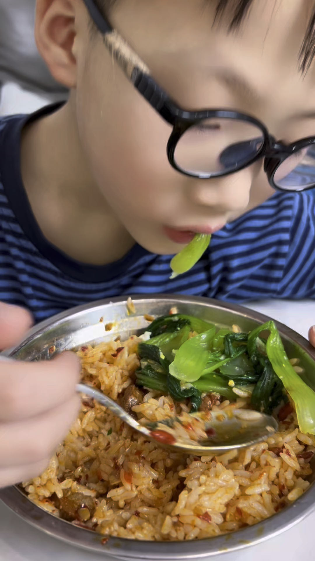 牛肉酱拌饭，吃蔬菜都想香！