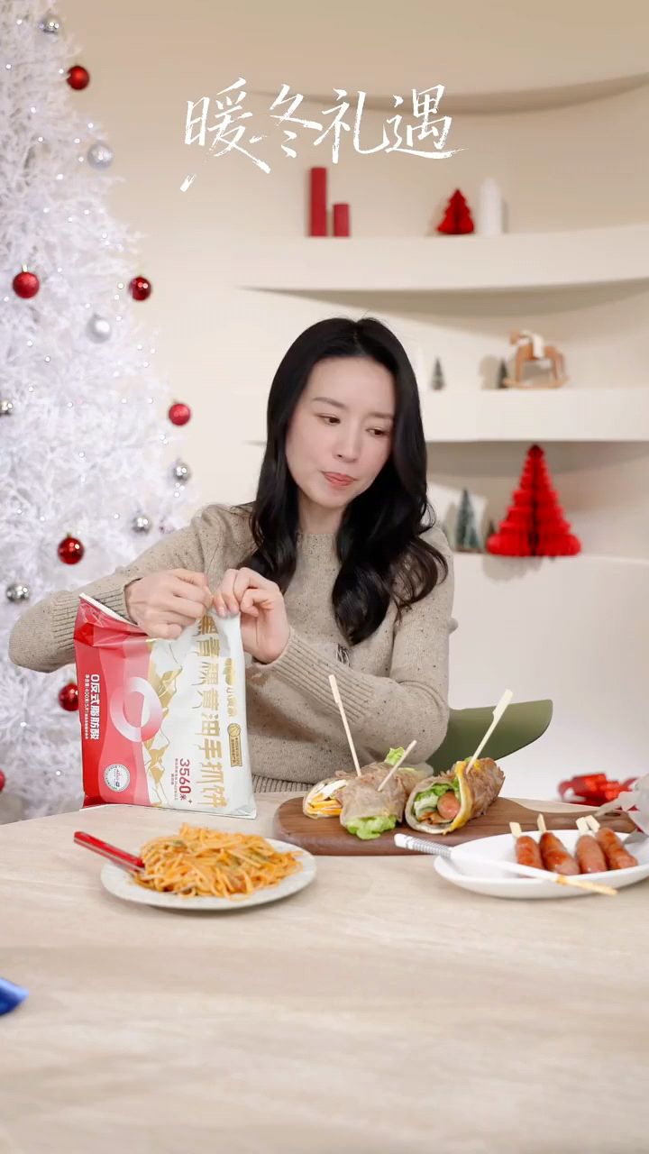 董洁：手抓饼成了我家早餐常客！给爸妈和娃做都不心疼配料表干净