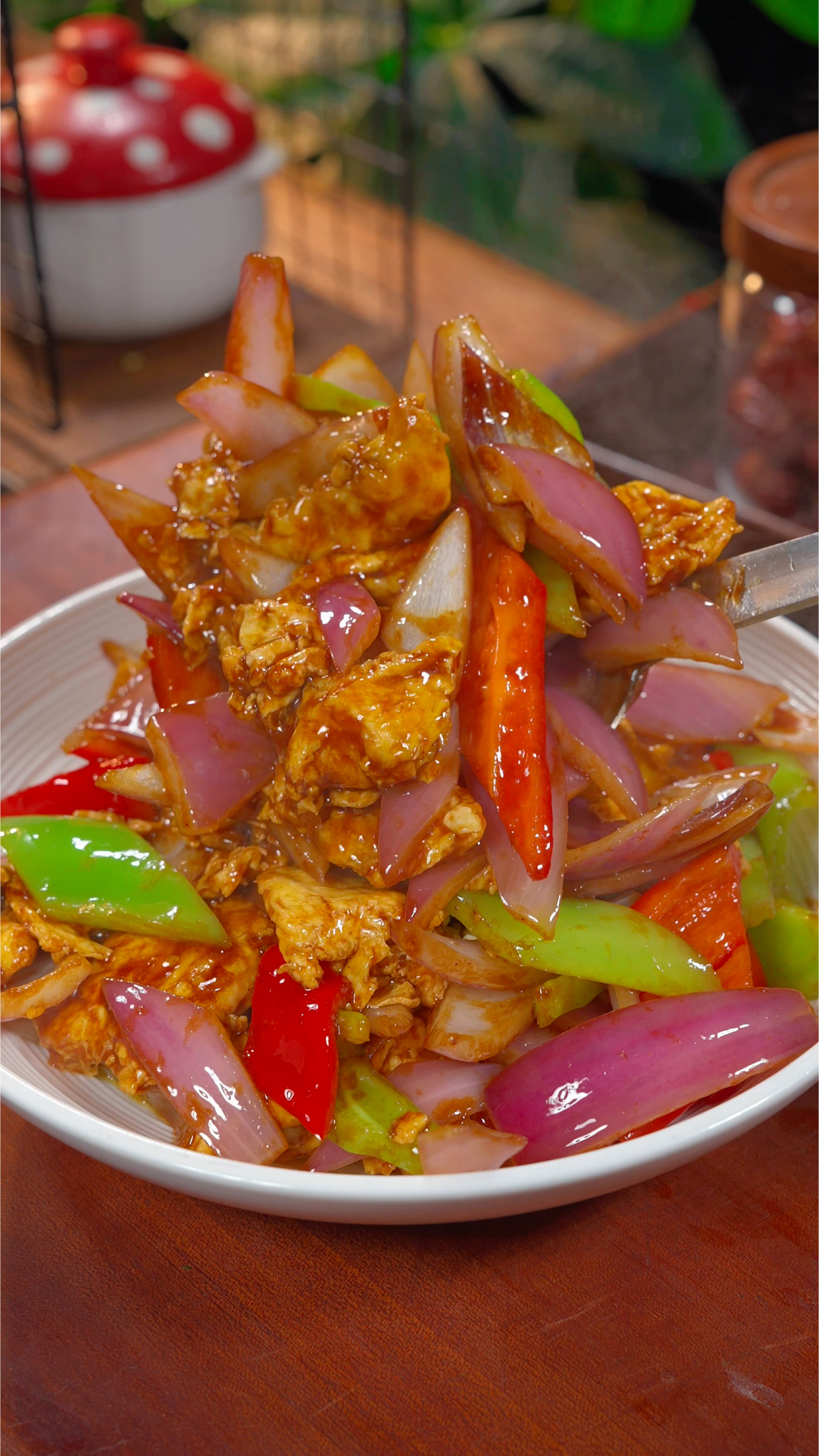 圆葱炒鸡蛋的做法、真的是嘎嘎好吃下饭