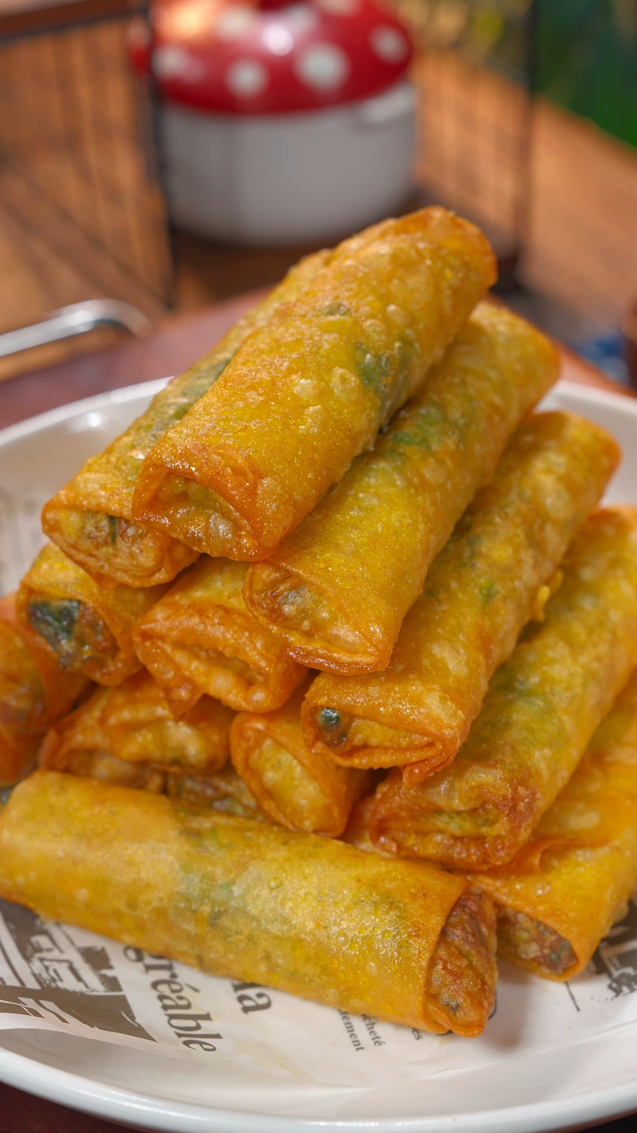 韭菜馅春卷的做法、皮薄酥脆嘎嘎好吃#美食教程