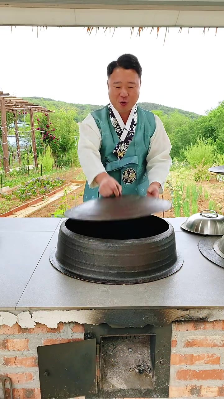 午餐肉和土豆的完美结合，这样做出来非常好吃下饭