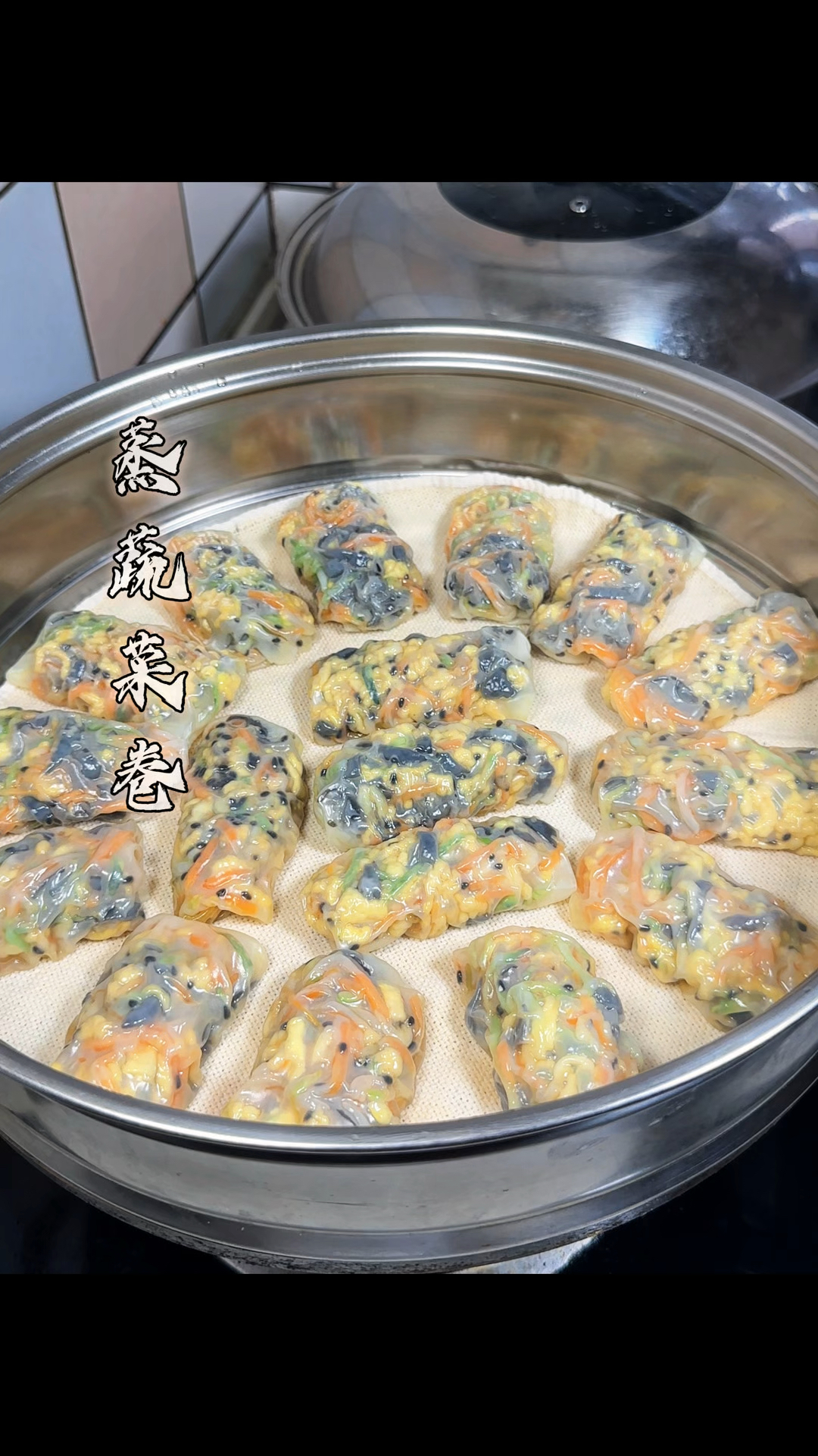 每次做这个不用和面的蔬菜卷，大人孩子都抢着吃