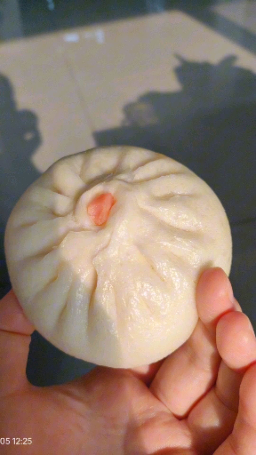 芹菜猪肉包子,周末中午吃这个,可以吗