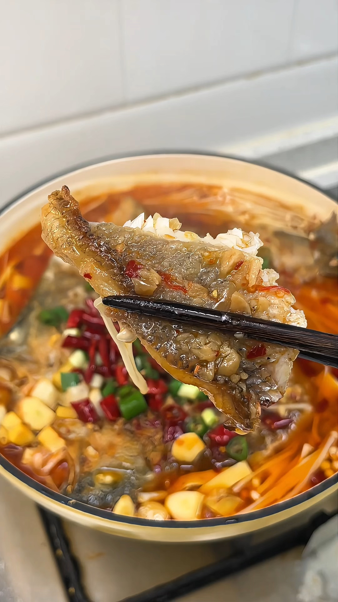 家庭版烤鱼,不用烤不用炸,在家也能做出和烤鱼店一样好吃的烤鱼