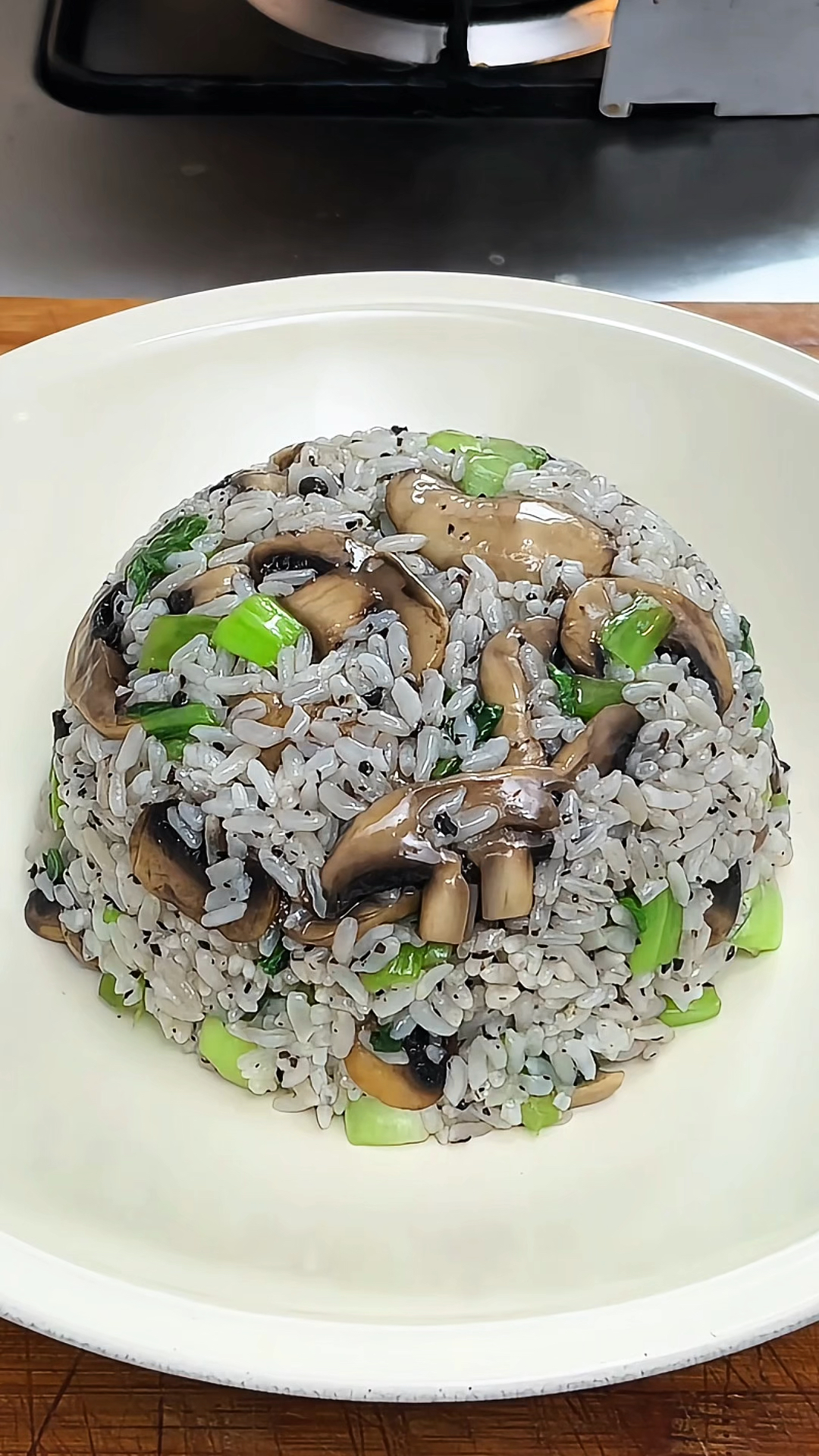西餐厅的黑松露菌菇菜心饭，在家做原来这么简单，真是简单又美味