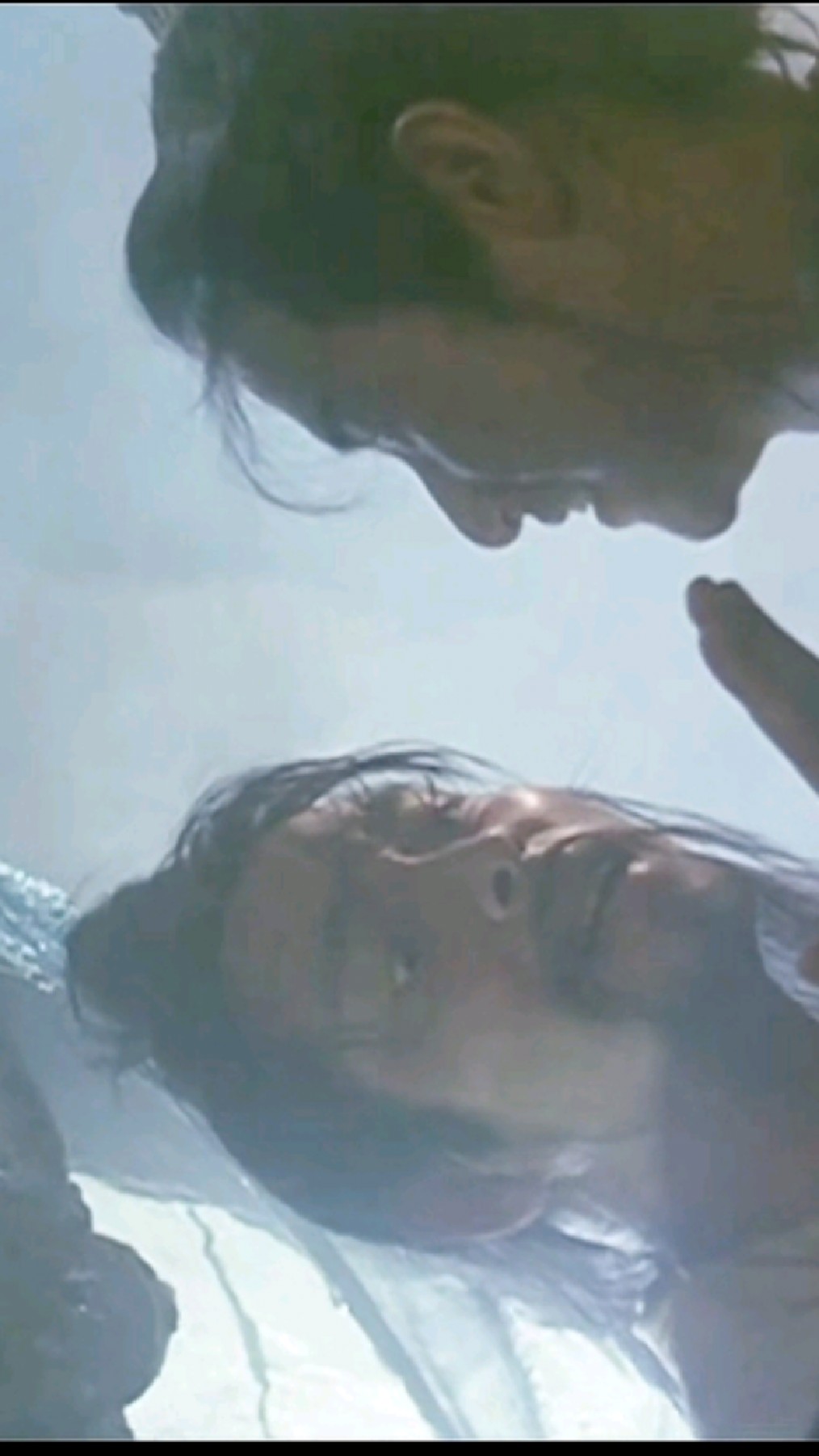 汗水把符咒融化,千钧一发,法师用昆仑法术逃出去