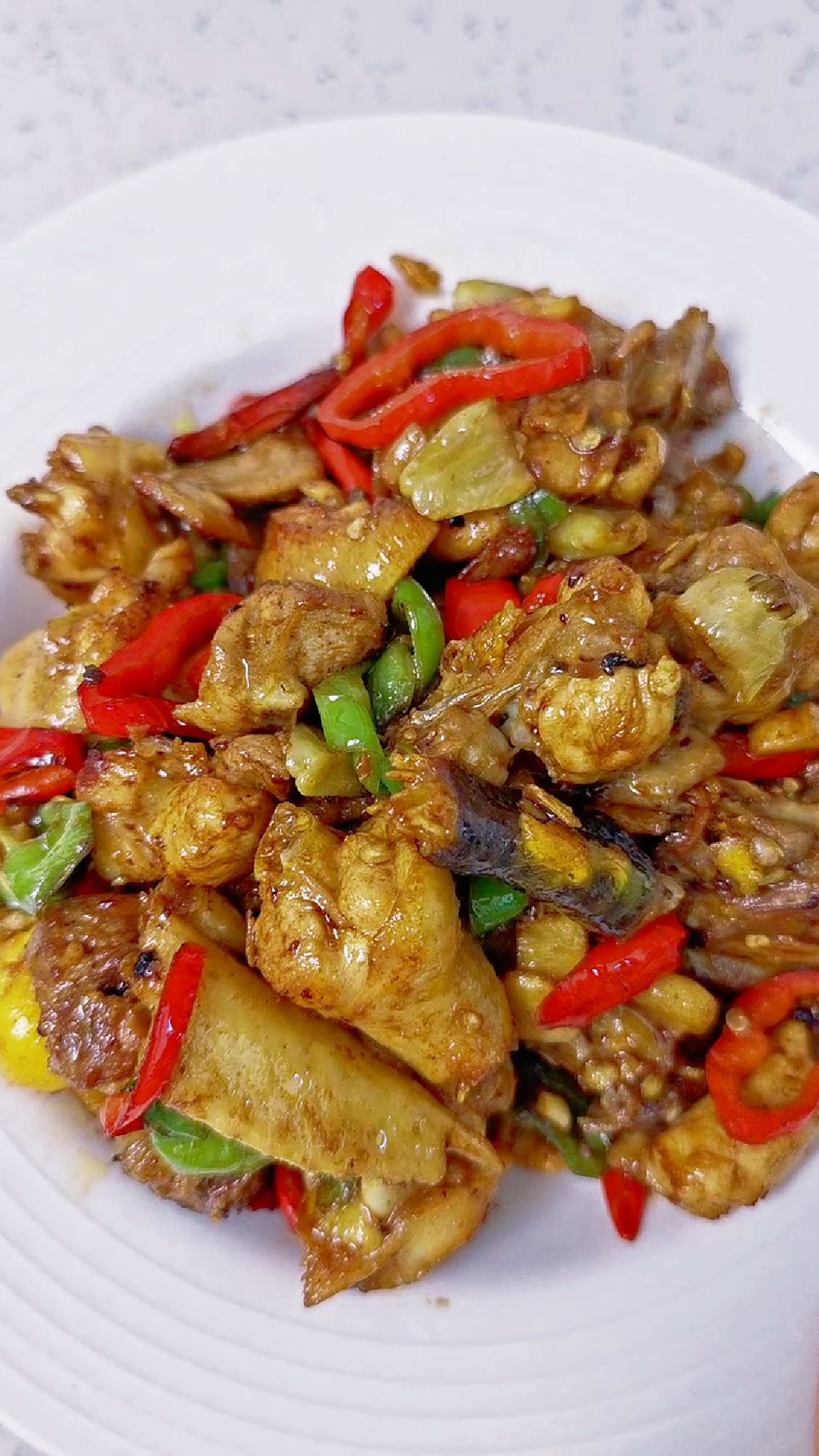 农家小炒鸡｜好吃是好吃，就是太费米饭