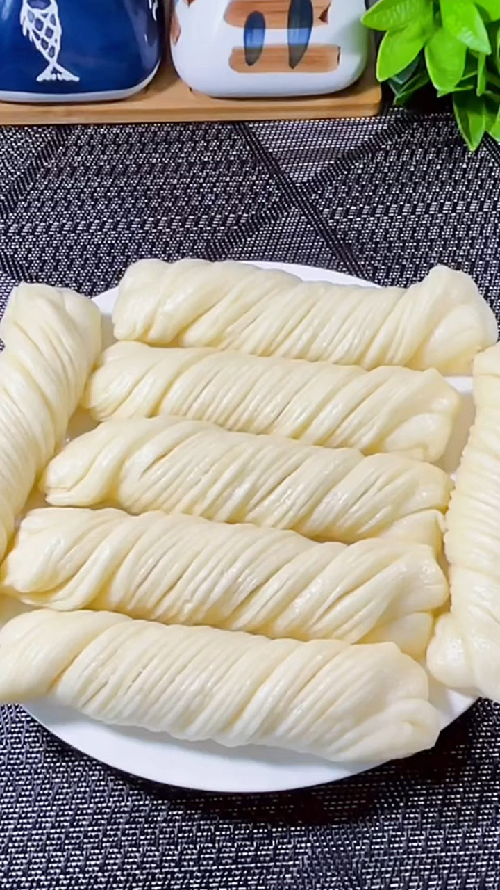 柔软多层的千层花卷