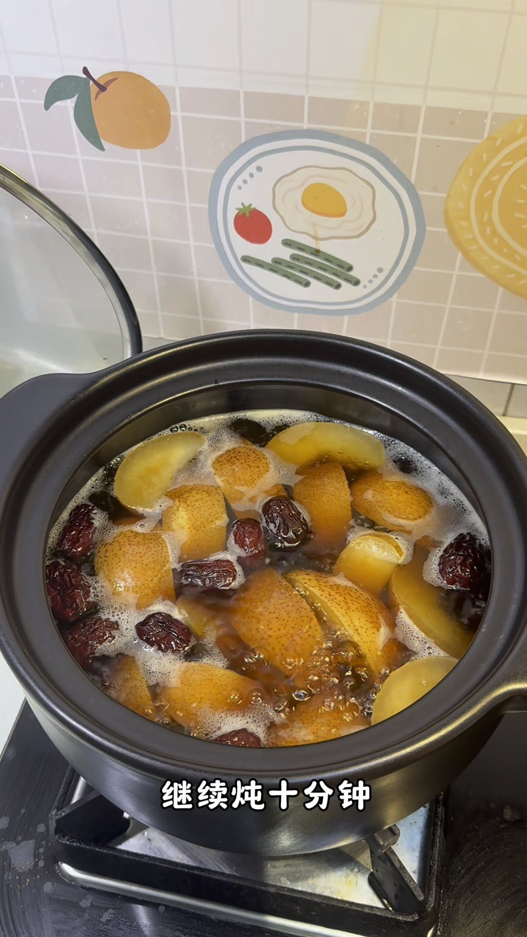 拒绝不了一点!节后拯救嗓子,热乎乎的冰糖炖雪梨!