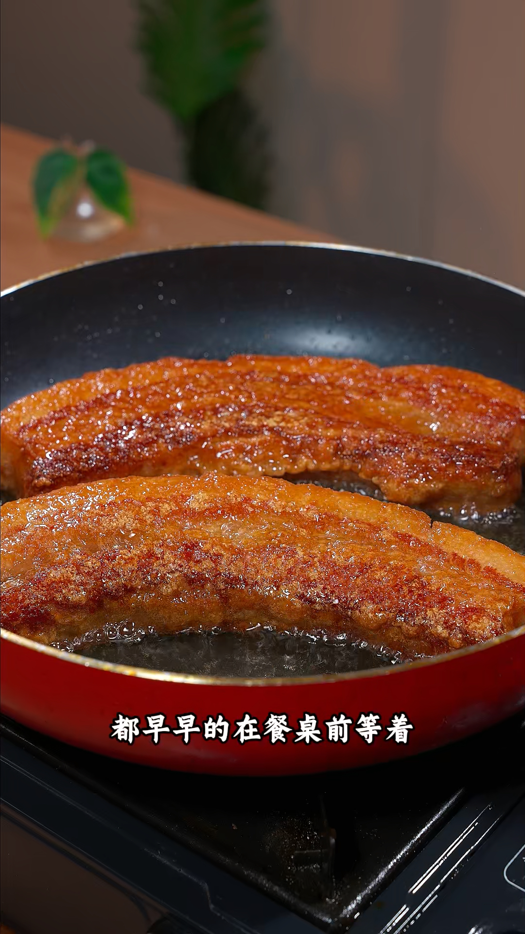 蒜香浓郁的五花肉一定要试试。