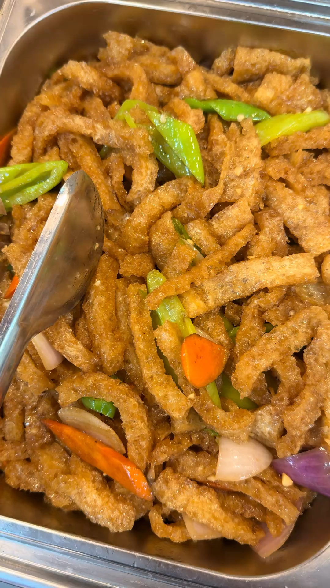 广西南宁15元任吃的自助快餐,各种荤素菜随便吃不限量