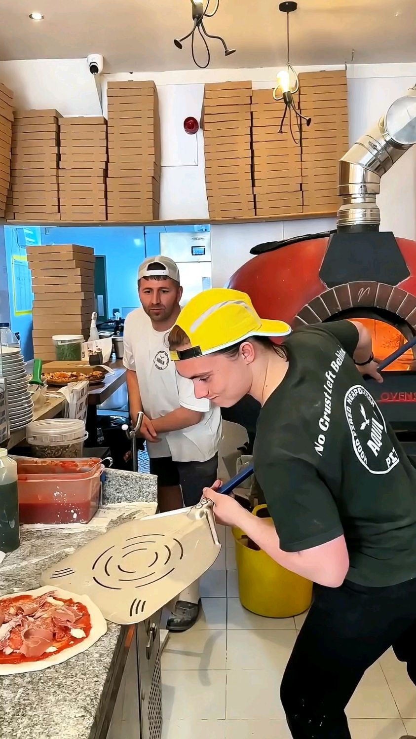 国外的披萨学徒养成，看来也不是一件容易的事
