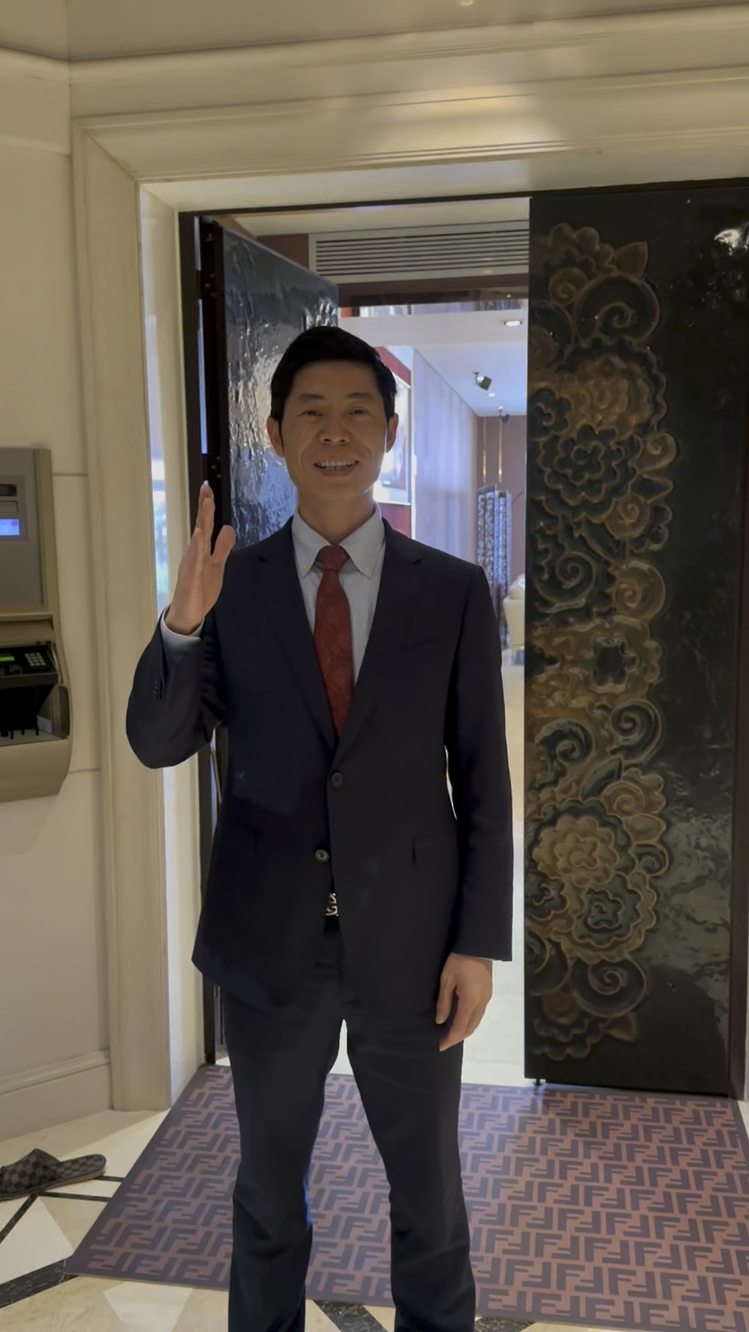 欣赏上海某董事长价值1.25亿汤臣一品