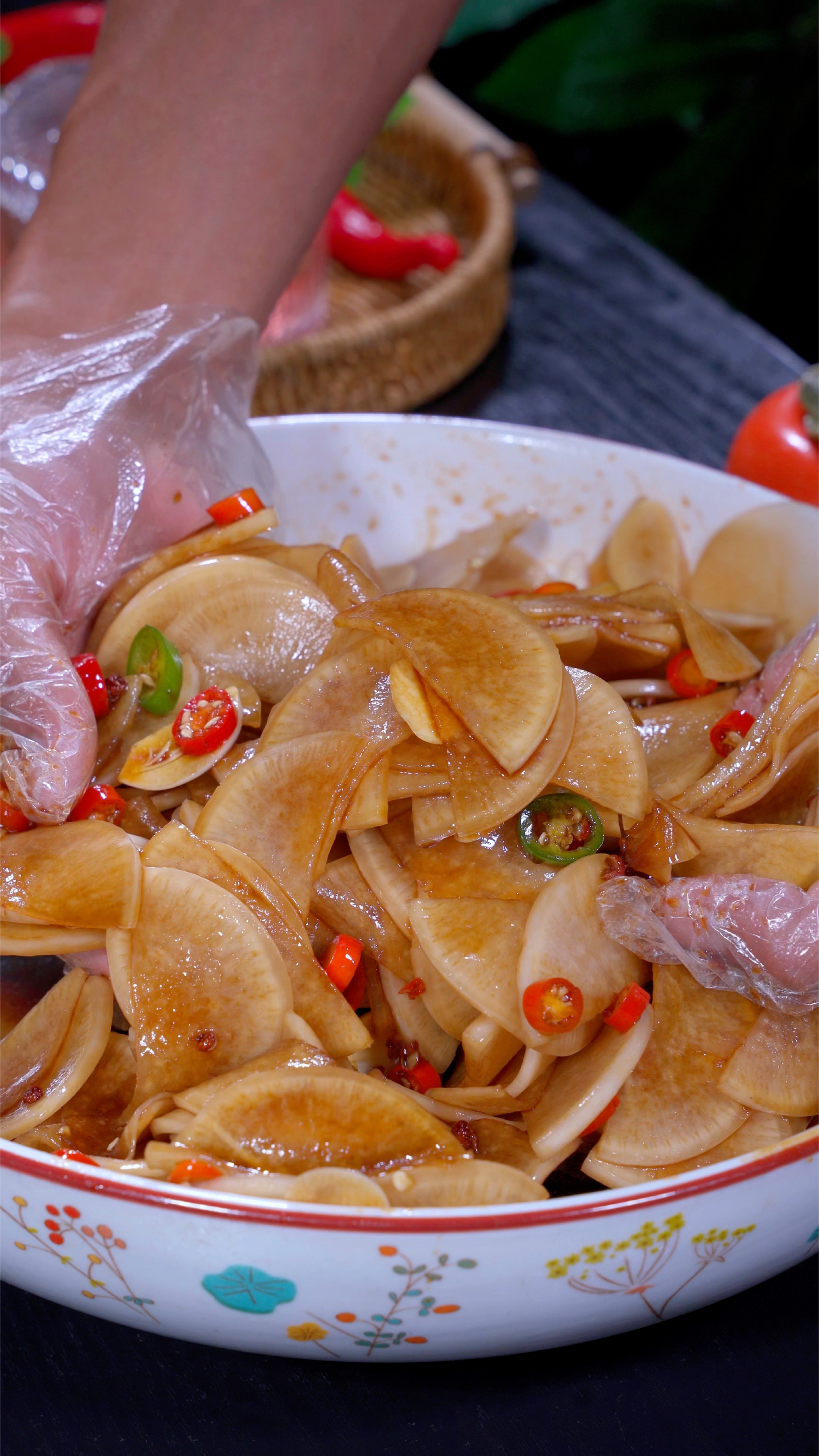 冬吃萝卜夏吃姜，试试这道爽口腌萝卜，清脆爽口又好吃