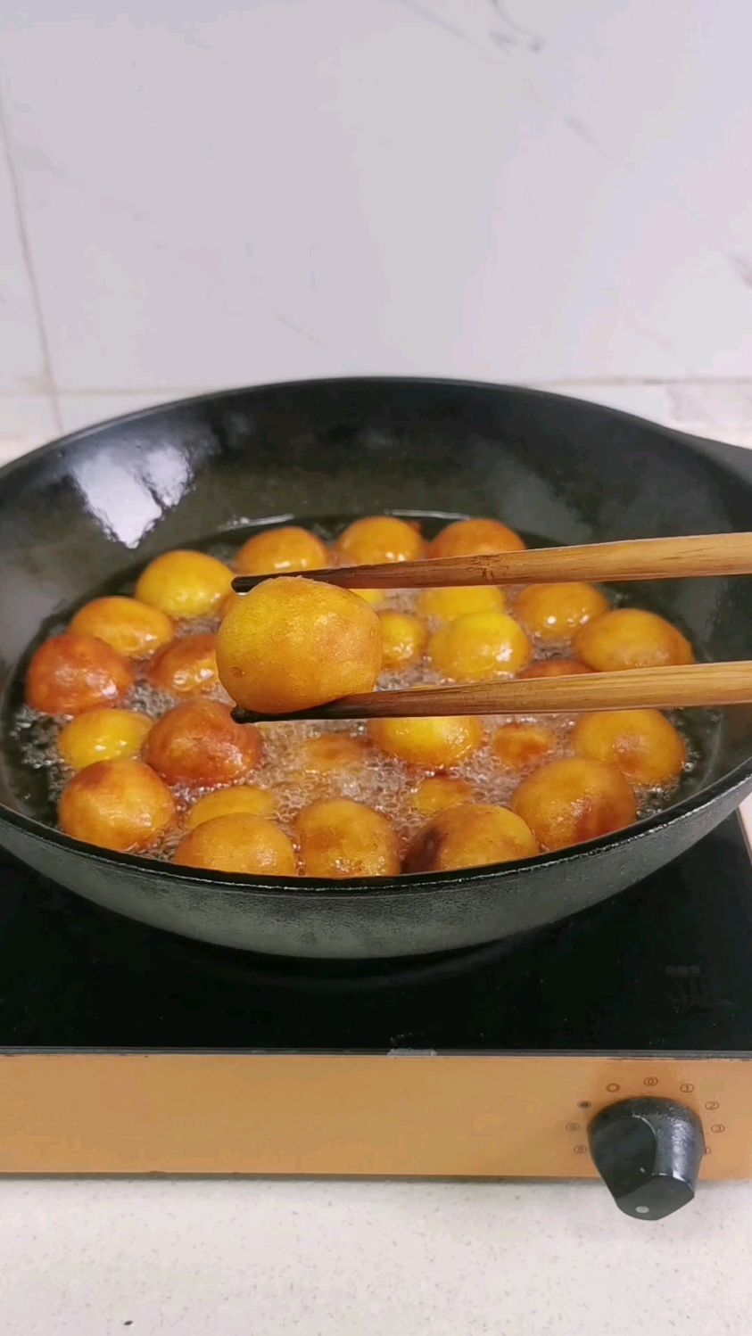 不加一点做南瓜糯米丸子,软软糯糯,巨香了