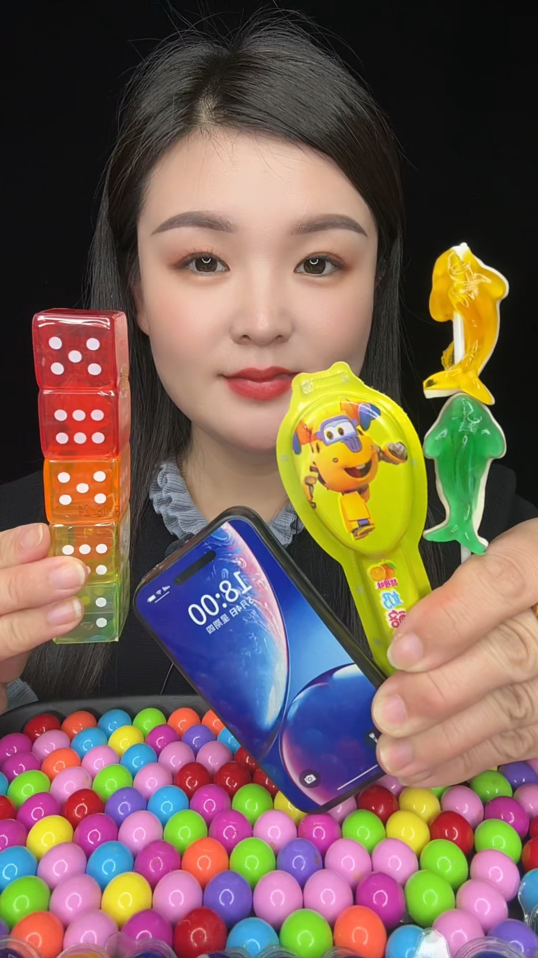 今天吃骰子糖 手机糖果 果酪棒  海豚糖果,巨好吃好吃到停不下来
