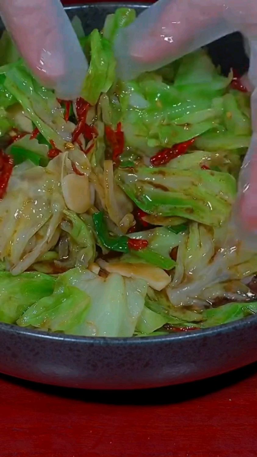 赶紧收藏起来吧,凉拌包菜的简单做法。