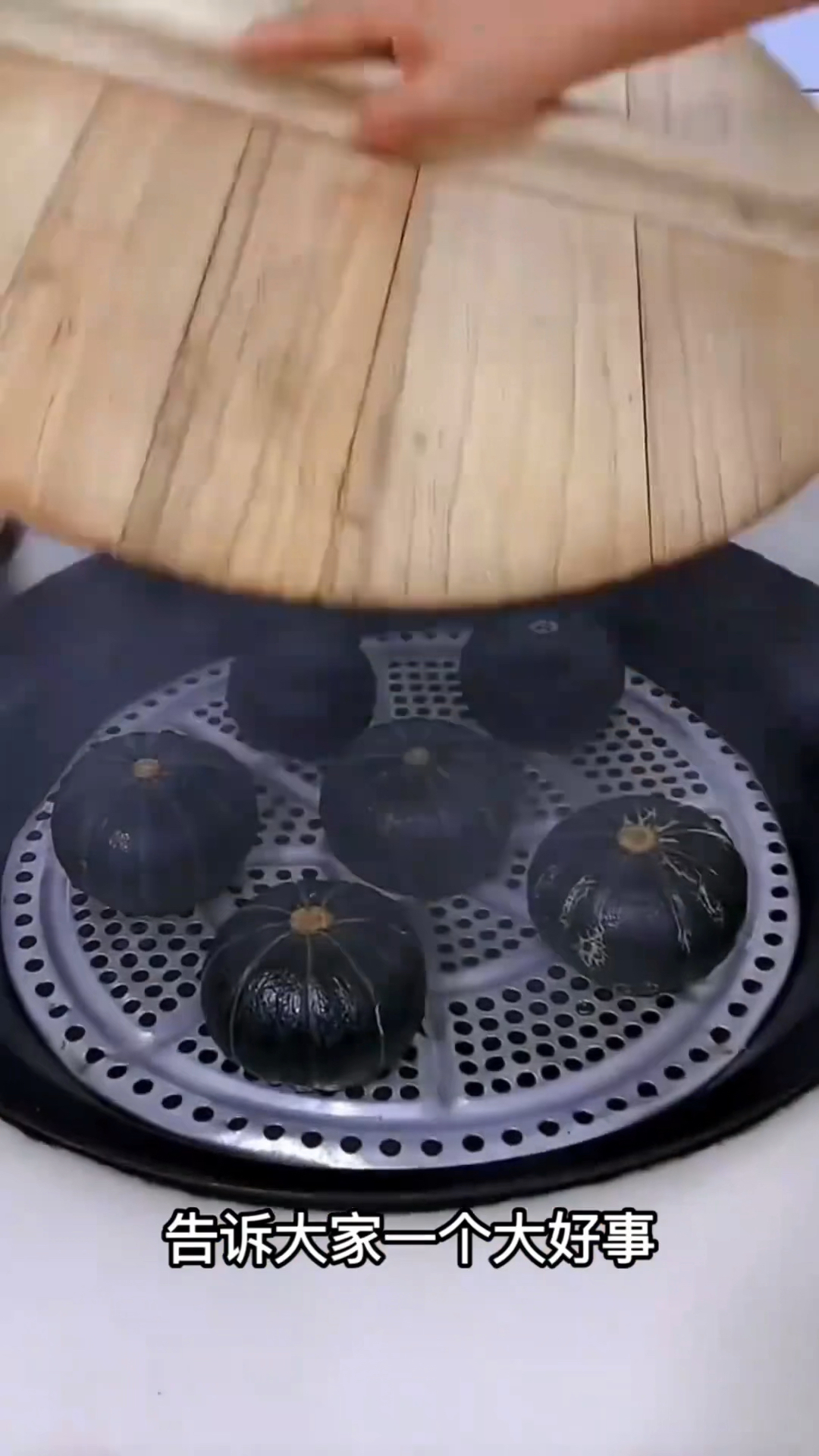 贝贝南瓜蒸着吃还是煮着吃，你做对了吗？
