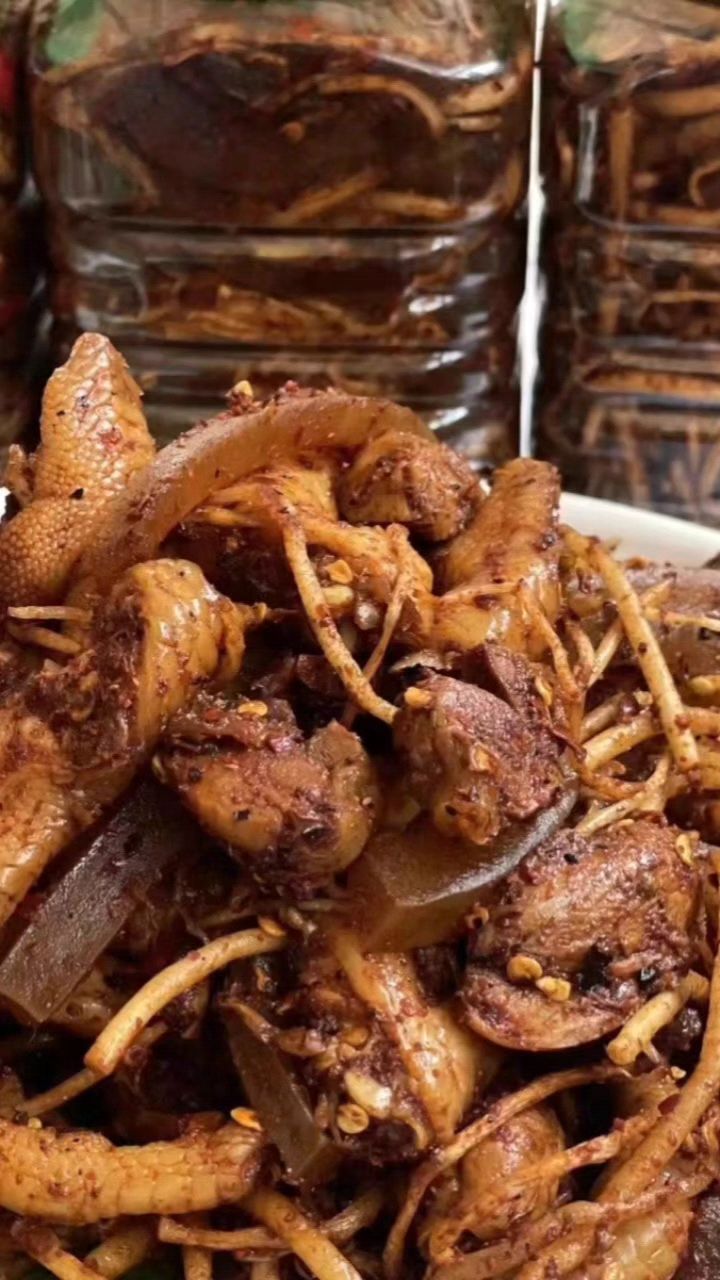 云南普洱特产西盟佤族自腌撇苤菜根麻辣佤味腌鸡脚凤爪非泡椒鸡爪