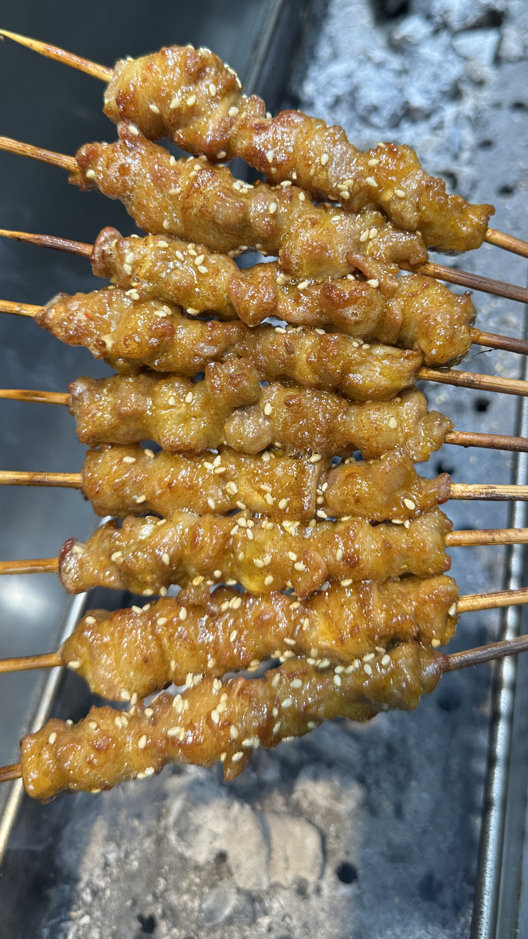 烧烤店的特色咖喱羊肉