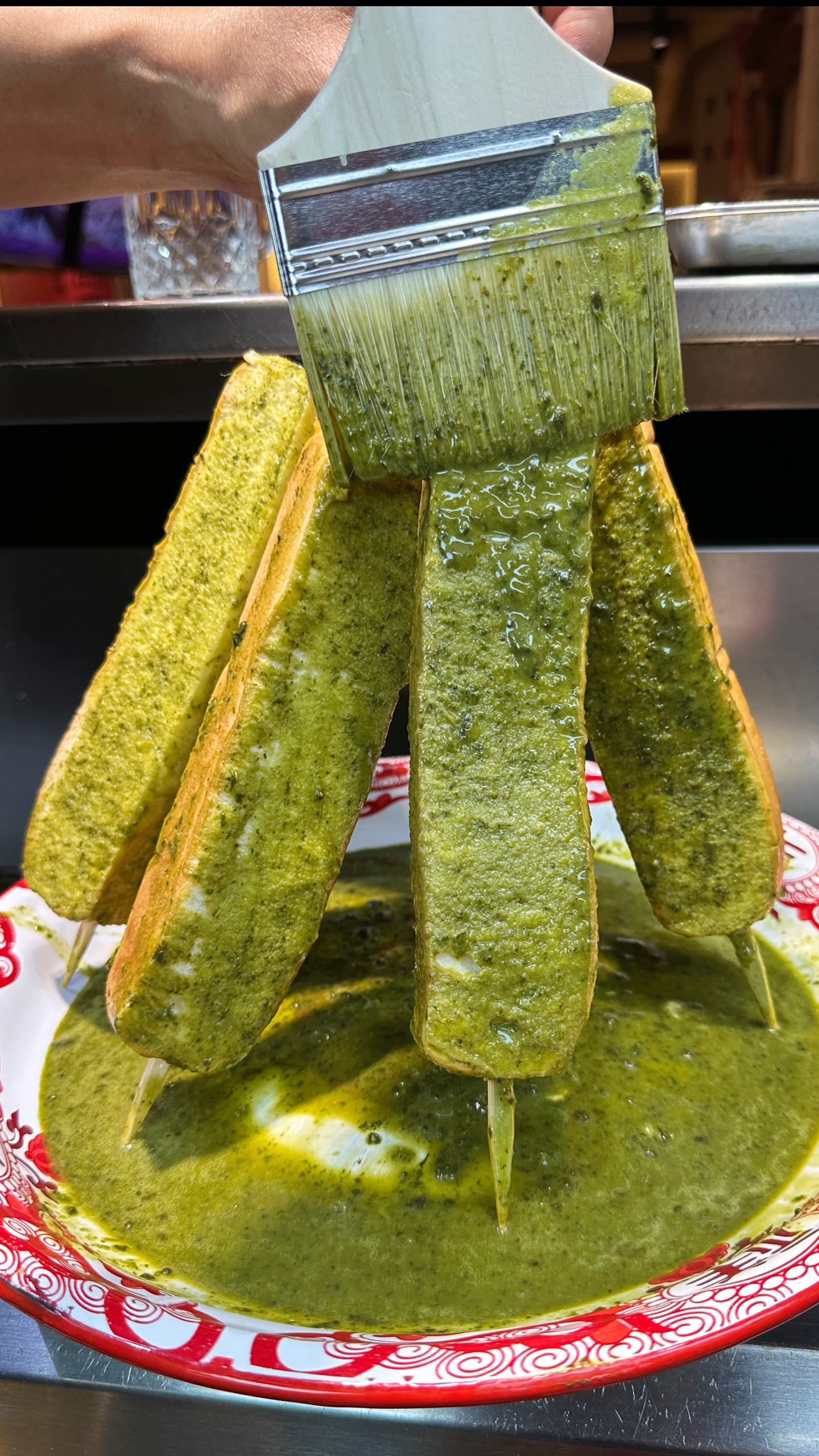 烧烤店的特色翡翠茶香烤面包