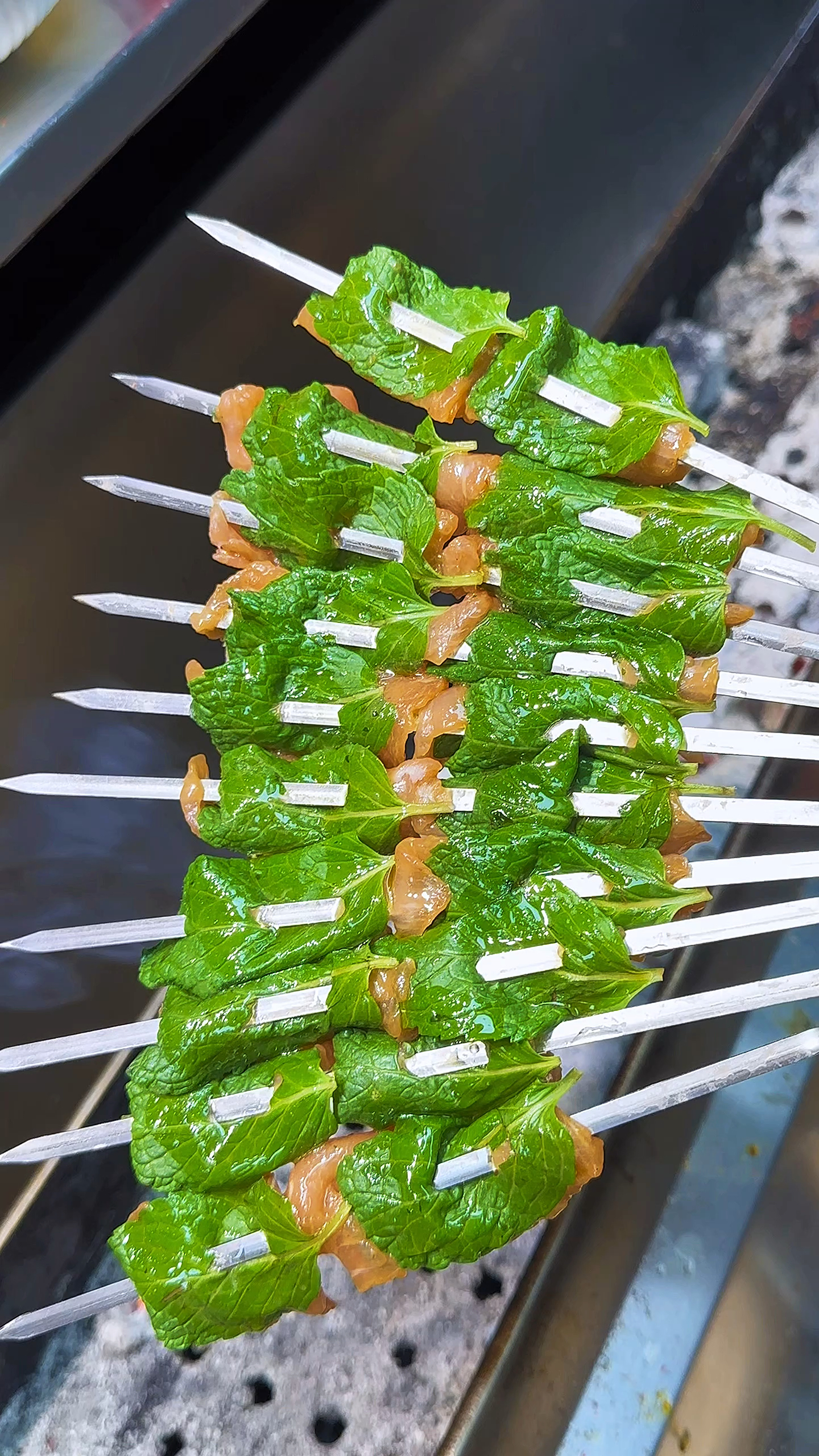 烧烤店的爆款串品薄荷小里脊