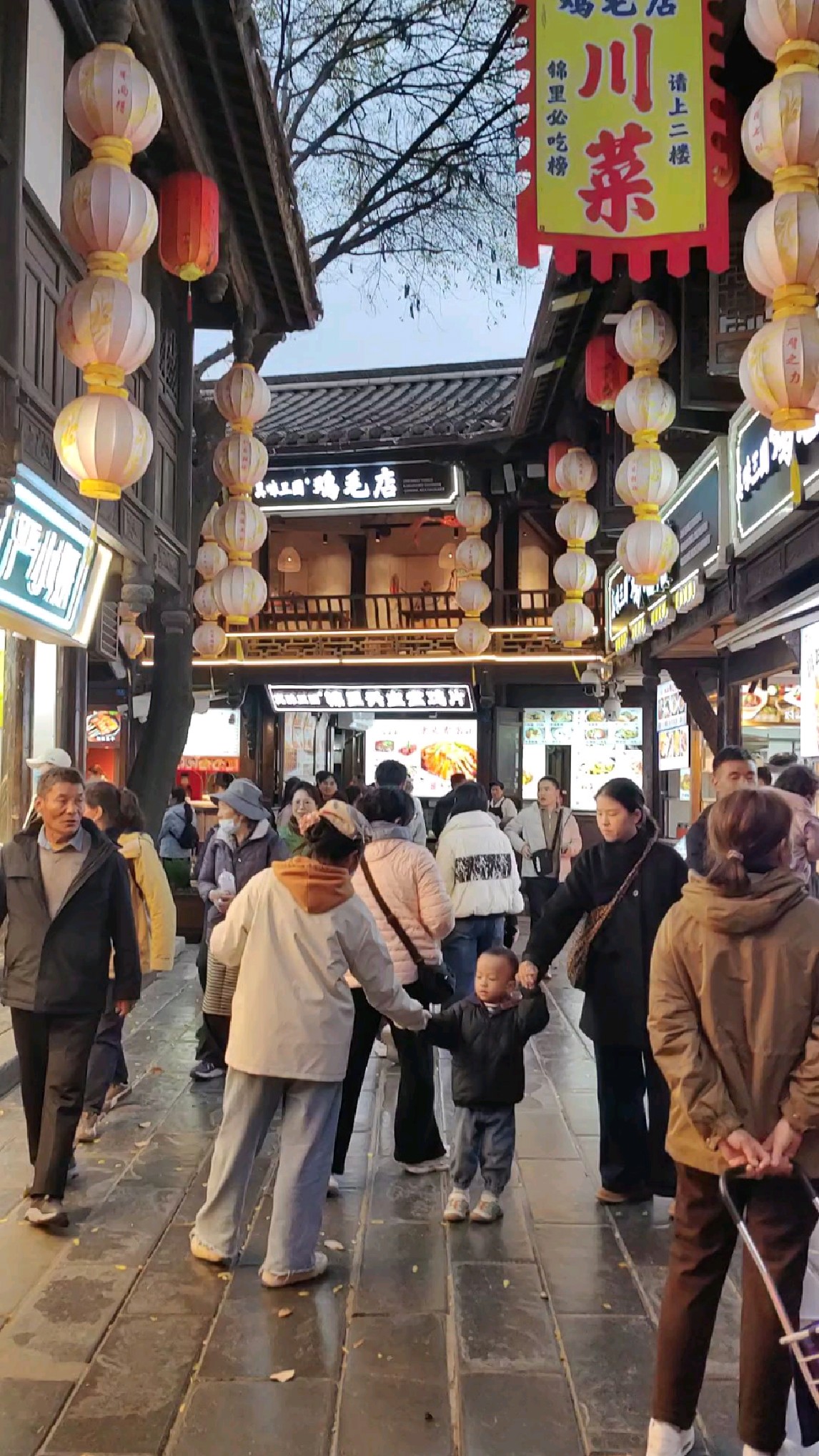 成都的锦里，三国诸葛亮刘备建都的地方