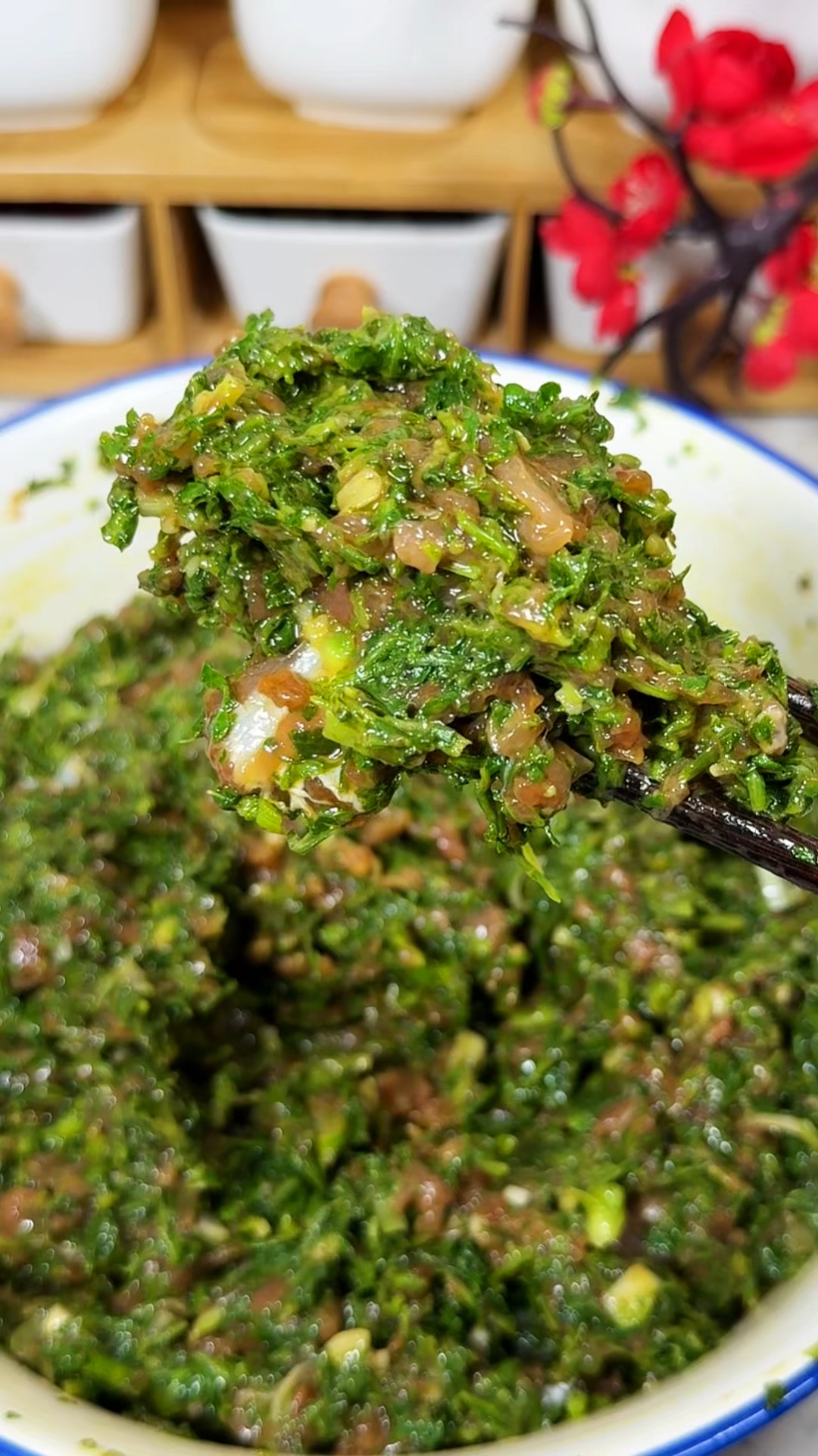 东北开春一定要吃一顿野菜饺子 这个荠菜饺子味道很不错 荠菜饺子