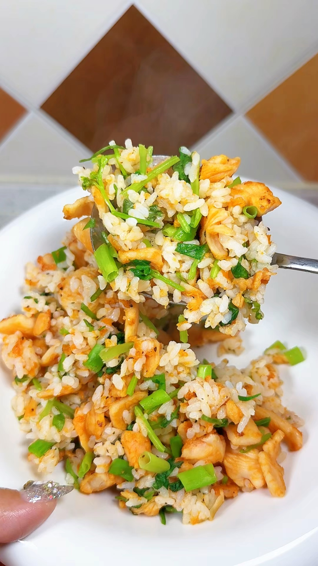 管理期馋的时候就做这个鸡排炒饭尝尝 少油少盐味道很不错