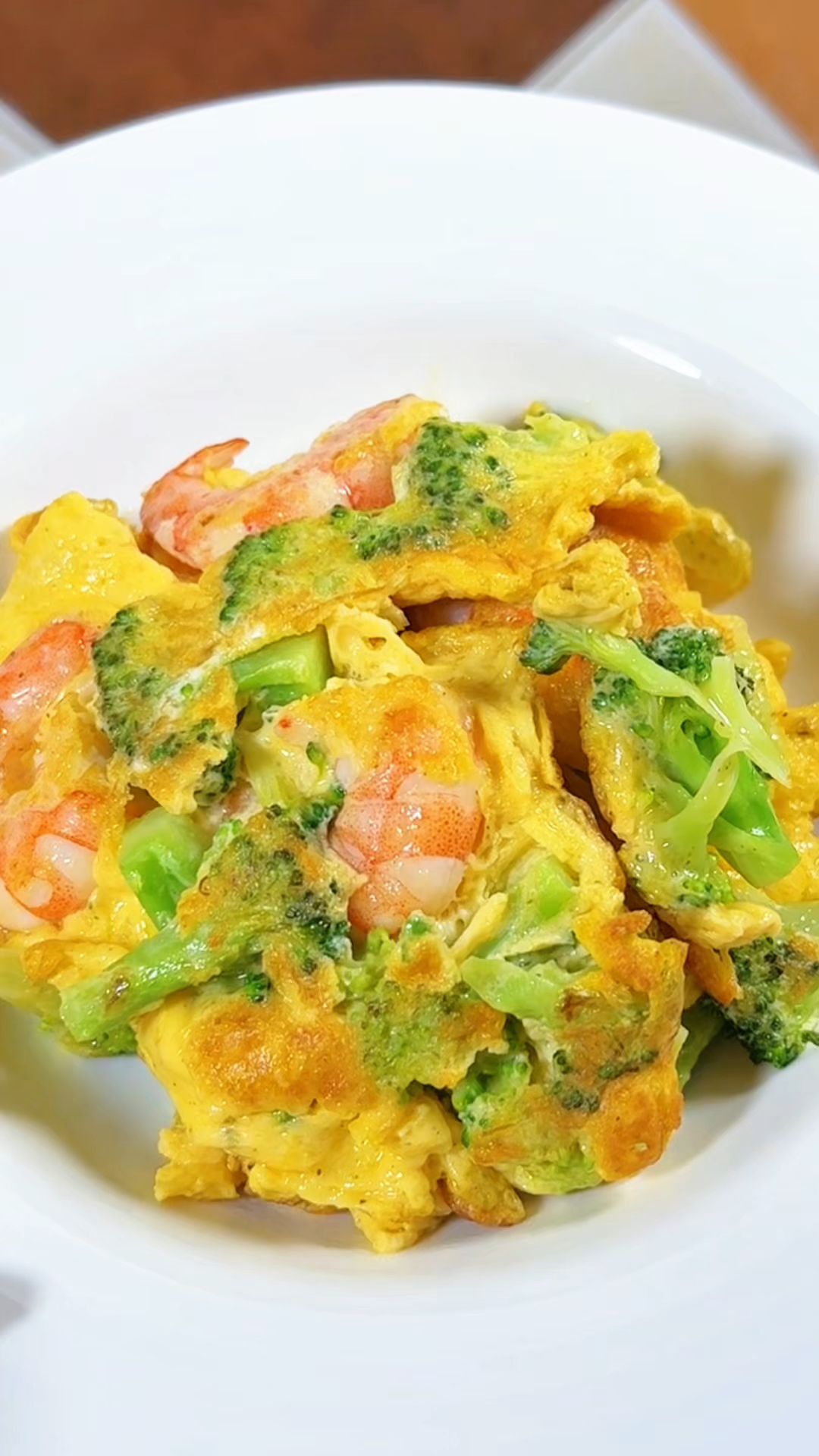 更适合中国胃的减脂餐 鲜虾西兰花煎蛋 低卡健康又好吃 值得尝尝