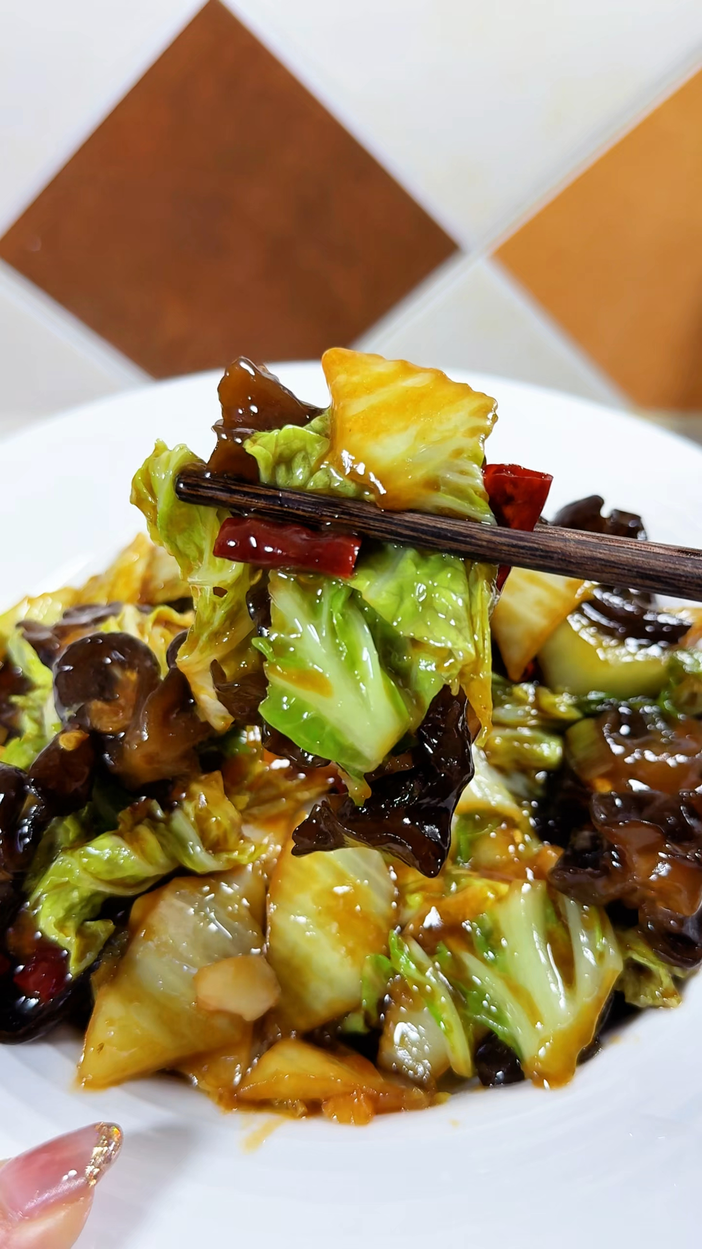 白菜片炒木耳像我这么做妥妥的下酒下饭菜 值得尝尝