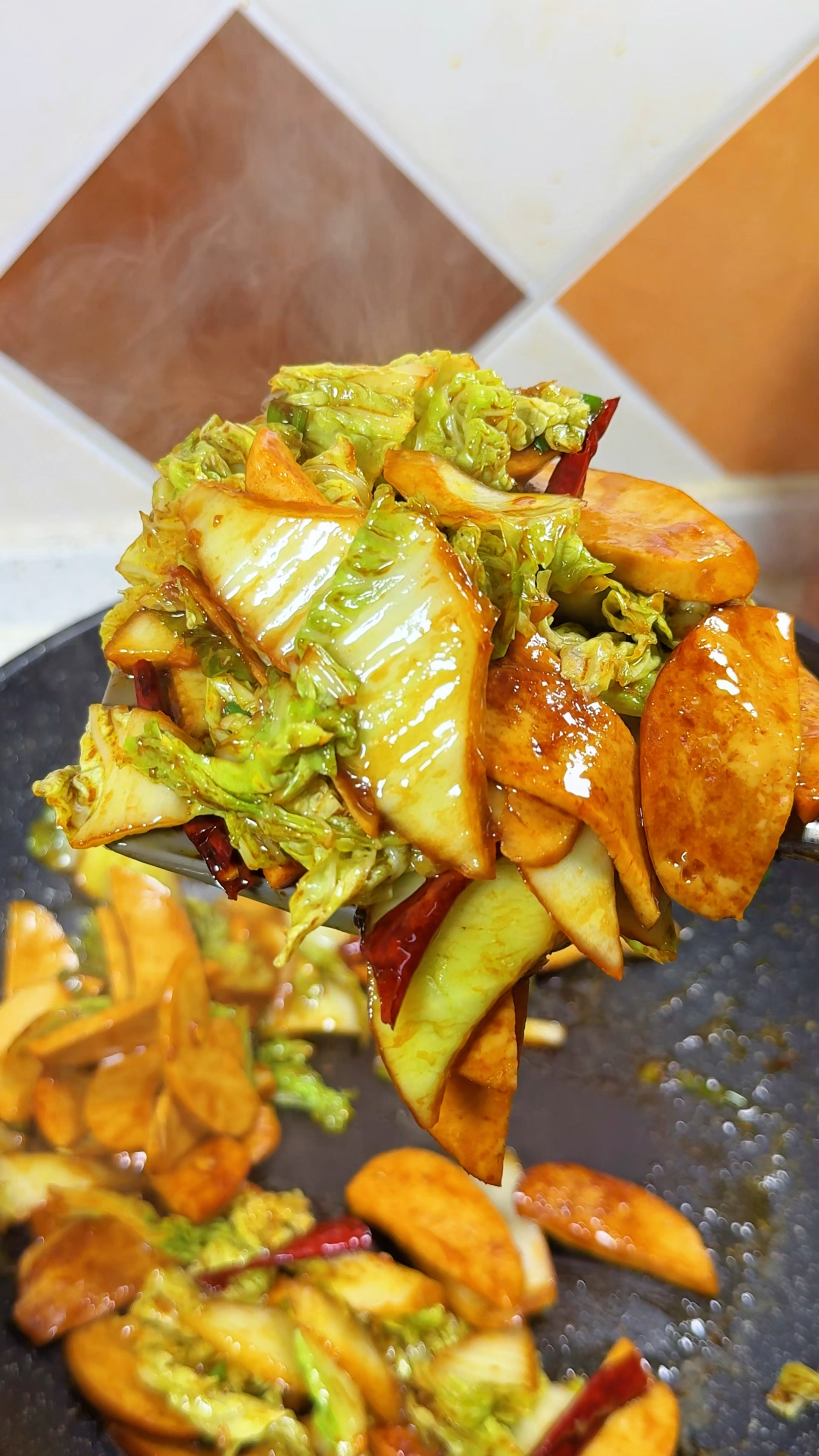 白菜片炒素鸡像我这么做味道特别好 给肉都不换 素菜也可以很好吃