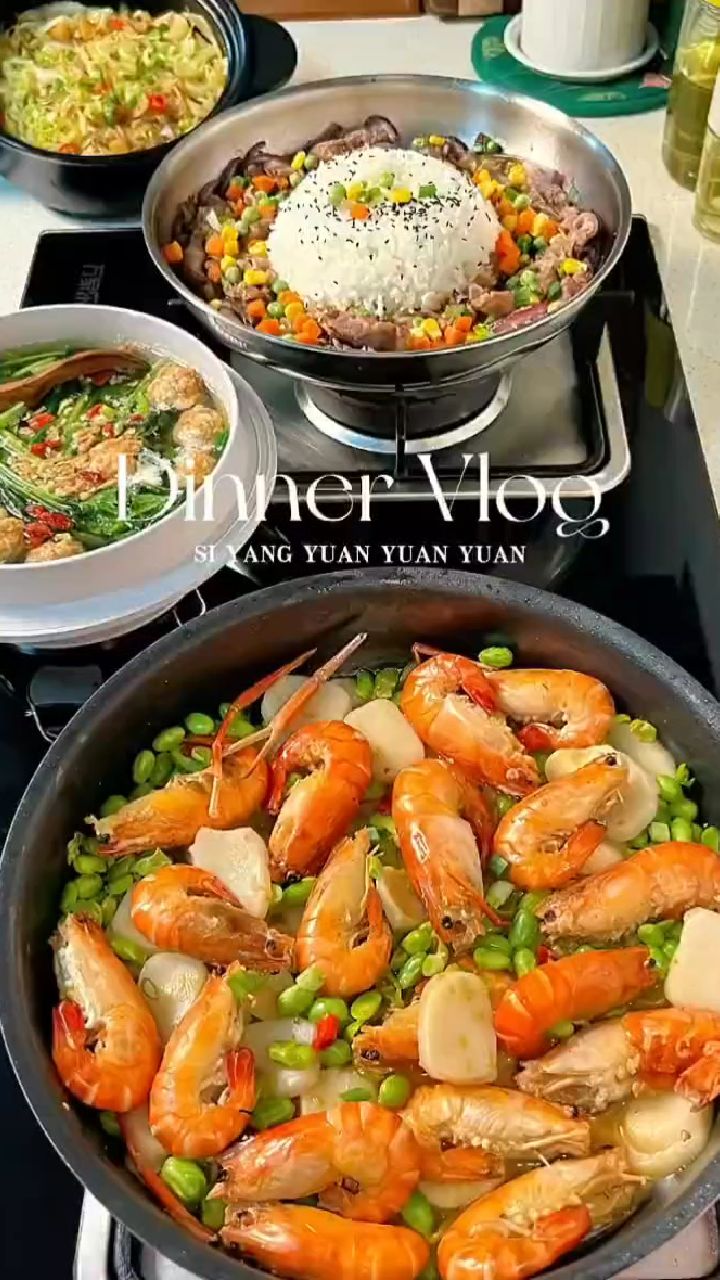 王馒头：罗氏虾最好吃的做法之一，配上滑蛋肥牛饭，这一餐很满足