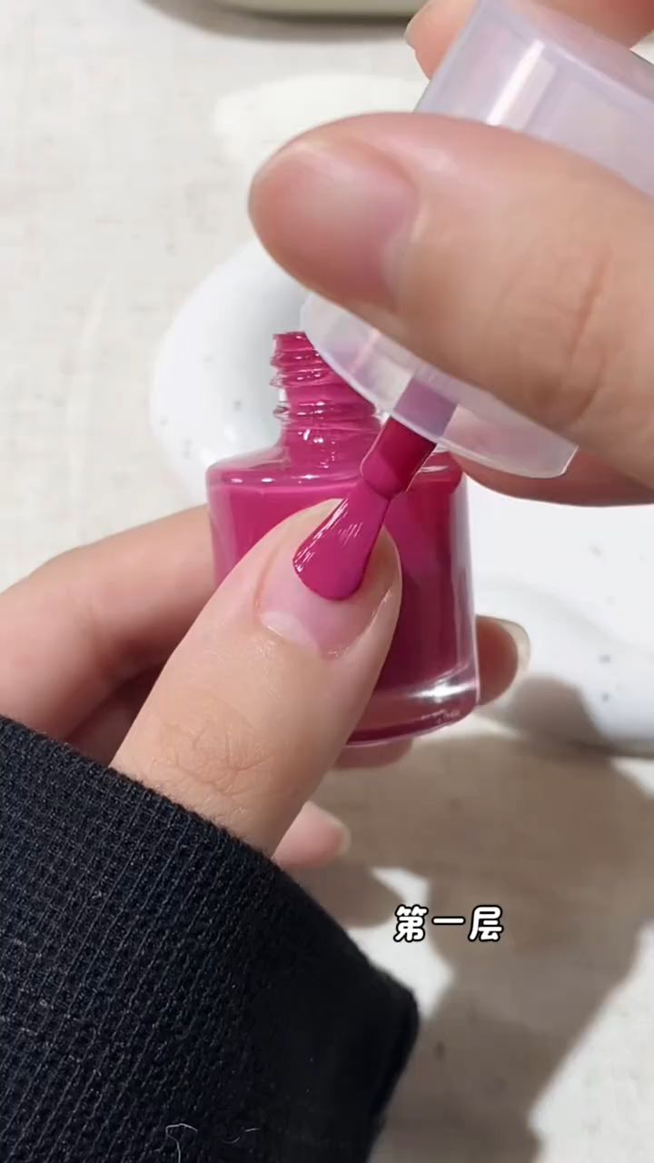 超好看超酷超显白的黑粉法式美甲