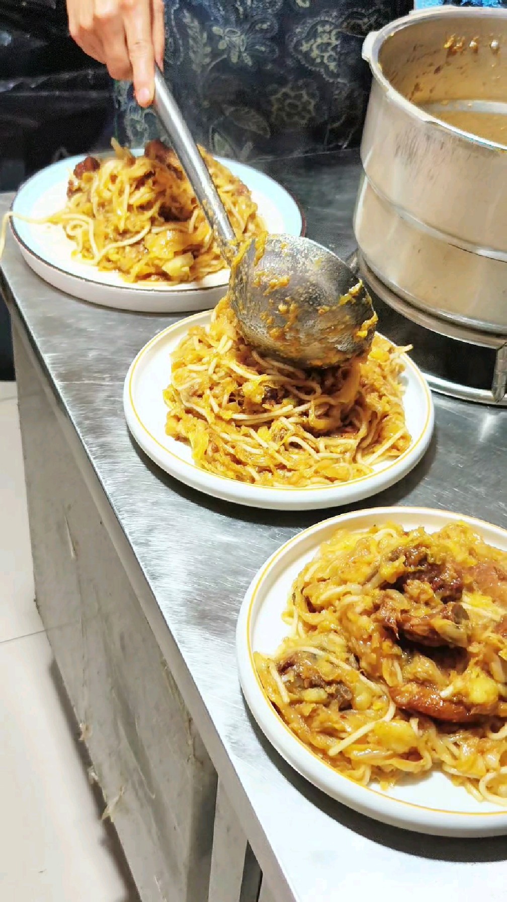 一碗家乡味,满满是回忆,巴盟烩菜独一份,温暖到心底