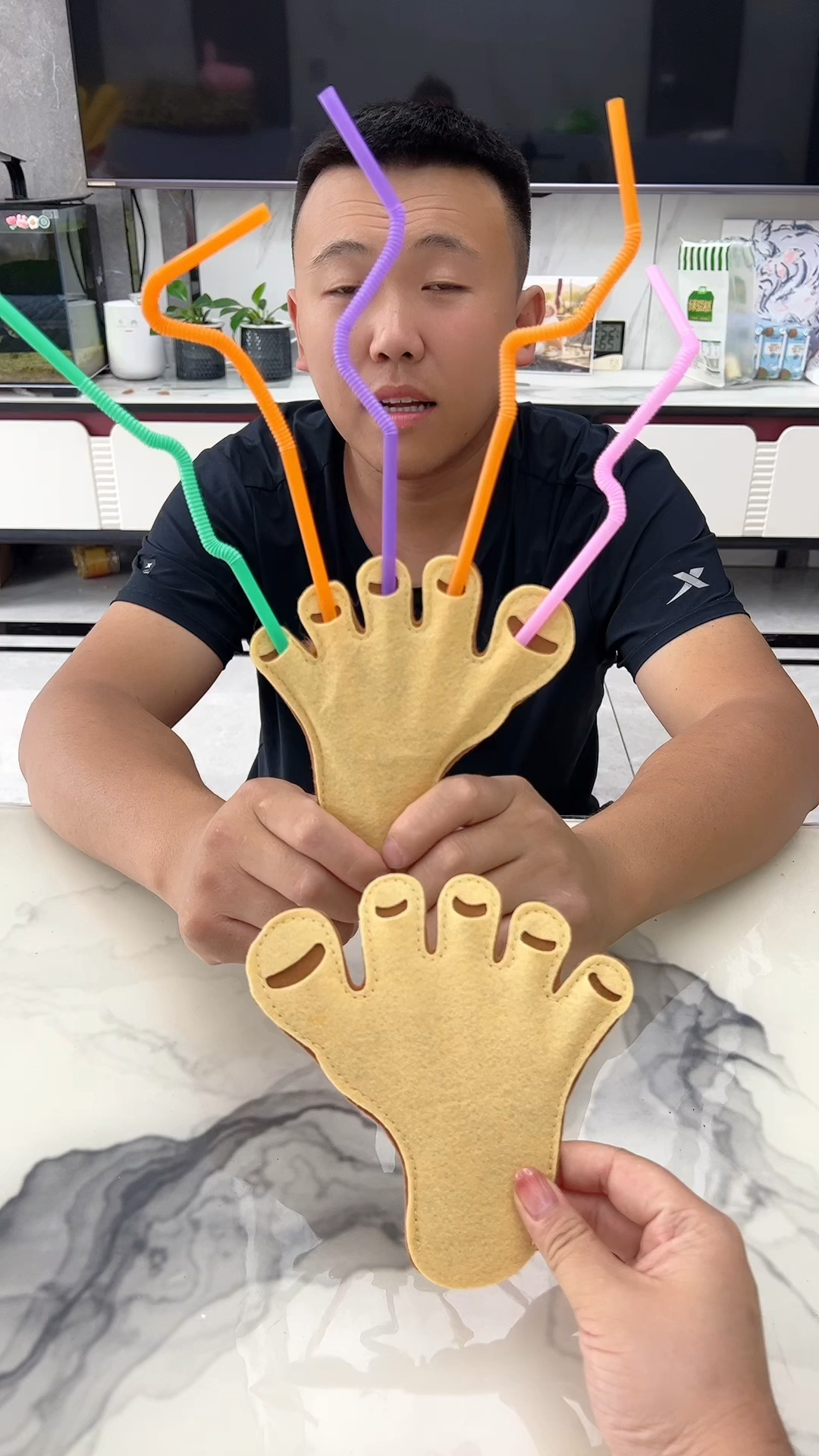 脚趾甲怎么长成这样了啊?