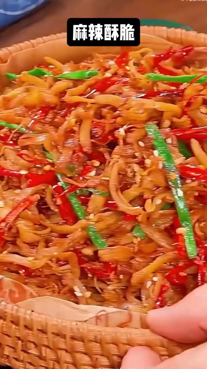 家中就可以做的干煸鸡丝肉