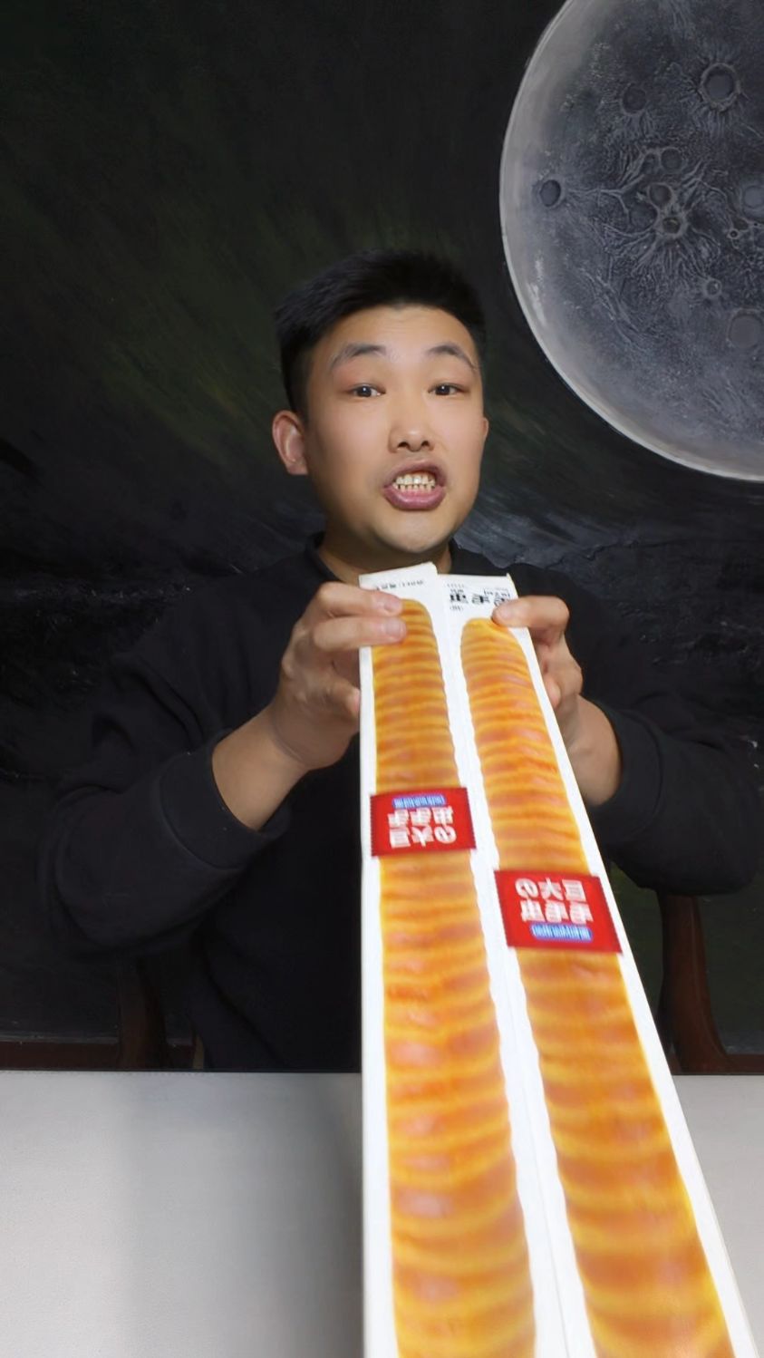 超超超长毛毛虫面包测评！